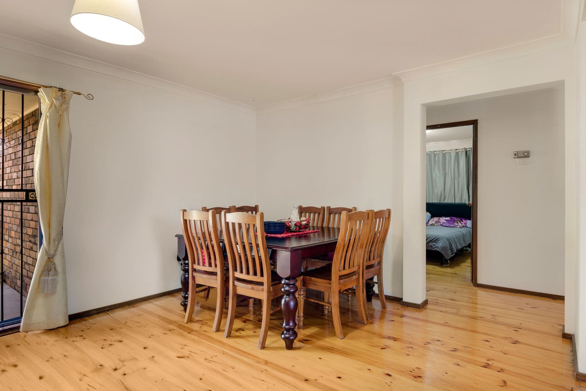 240 Harrow Road, Glenfield, NSW, 2167, Glenfield - Thumbnail 4