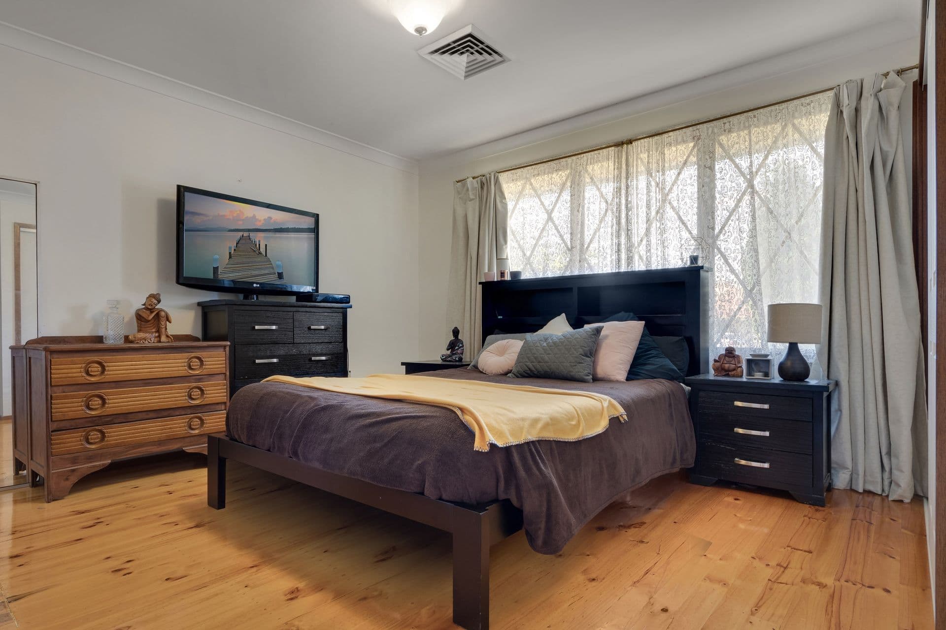 240 Harrow Road, Glenfield, NSW, 2167, Glenfield - Thumbnail 5