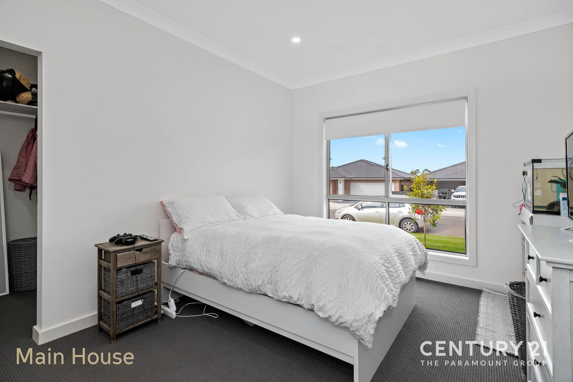 9 Station Master Avenue, Thirlmere, NSW, 2572, Thirlmere - Thumbnail 4