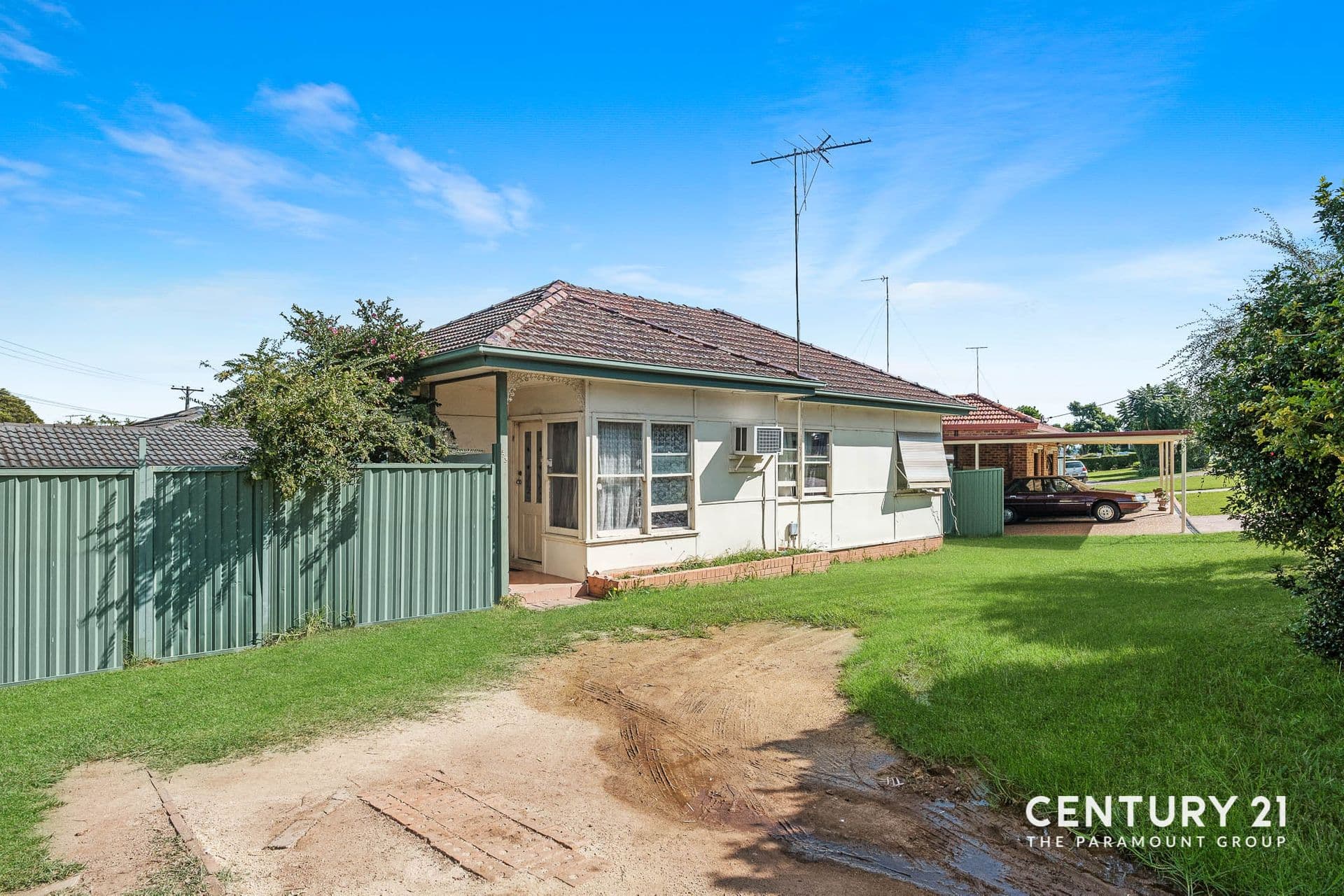 53 Grandview Drv, Campbelltown, NSW, 2560, Campbelltown - Thumbnail 2
