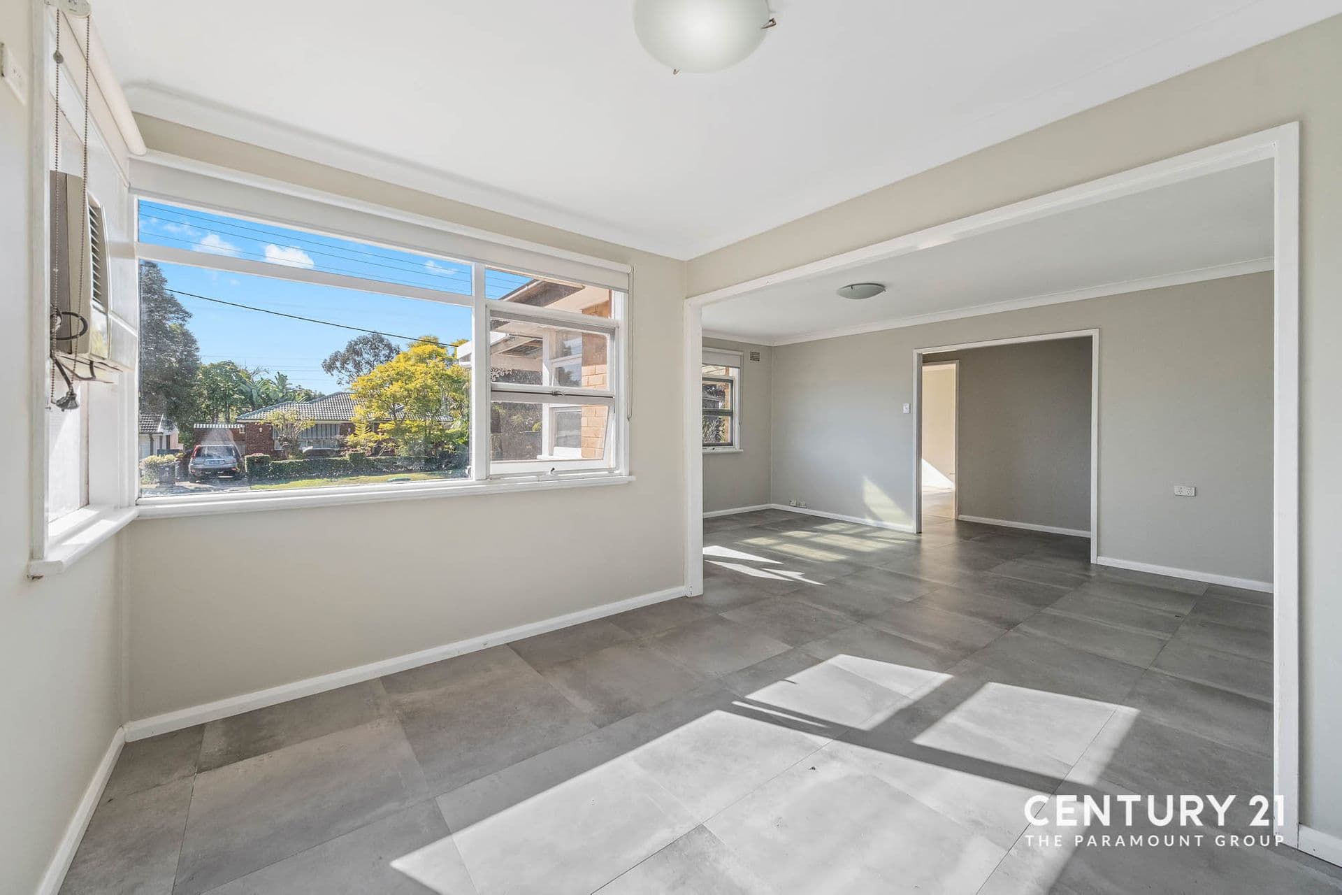 3 Grahame Avenue, Glenfield, NSW, 2167, Glenfield - Thumbnail 3
