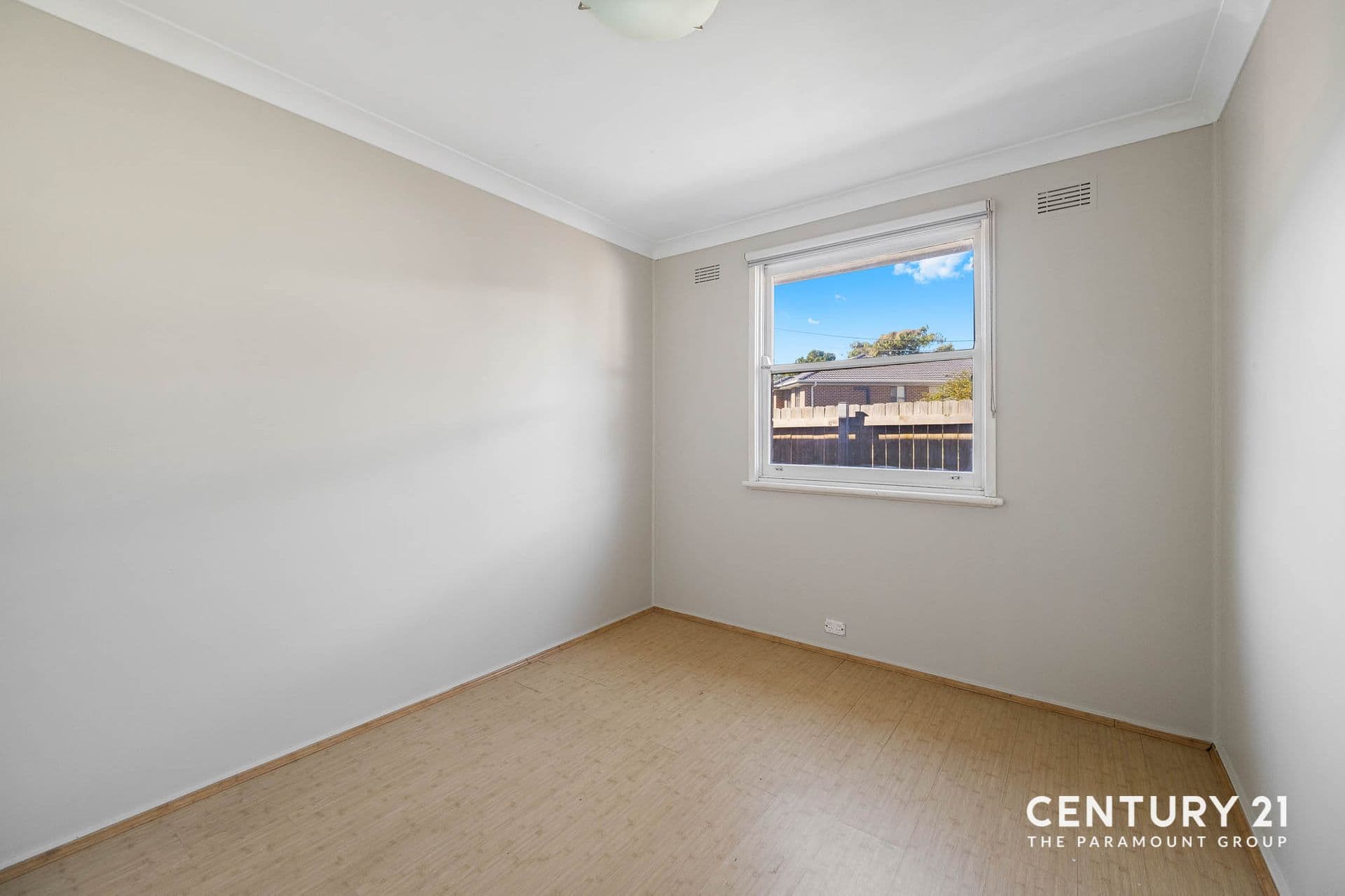3 Grahame Avenue, Glenfield, NSW, 2167, Glenfield - Thumbnail 5