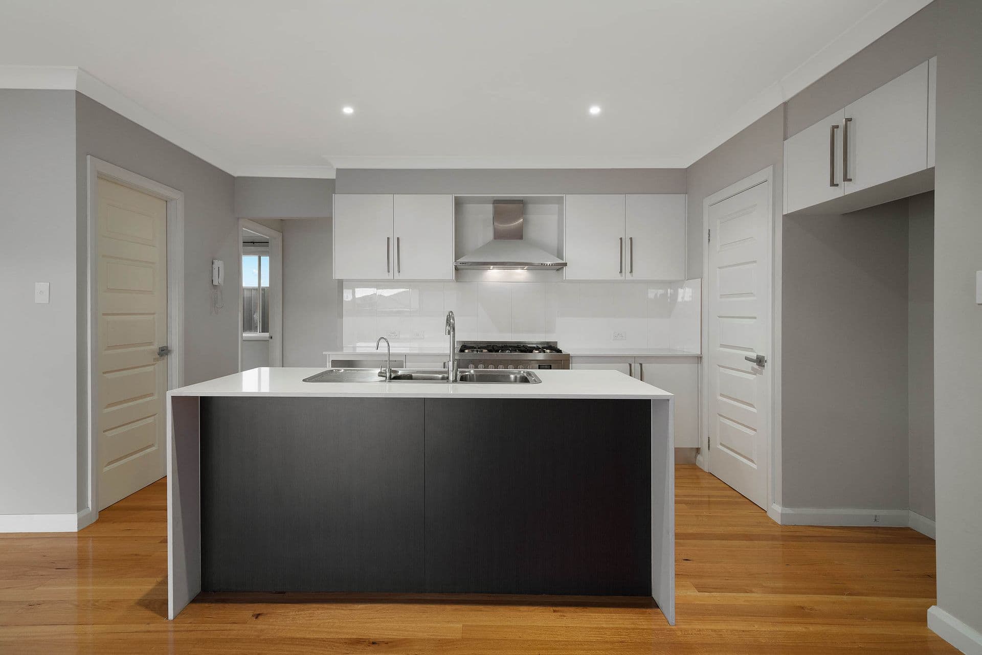 27 Donovan Boulevard, Gregory Hills, NSW, 2557, Gregory Hills - Thumbnail 2