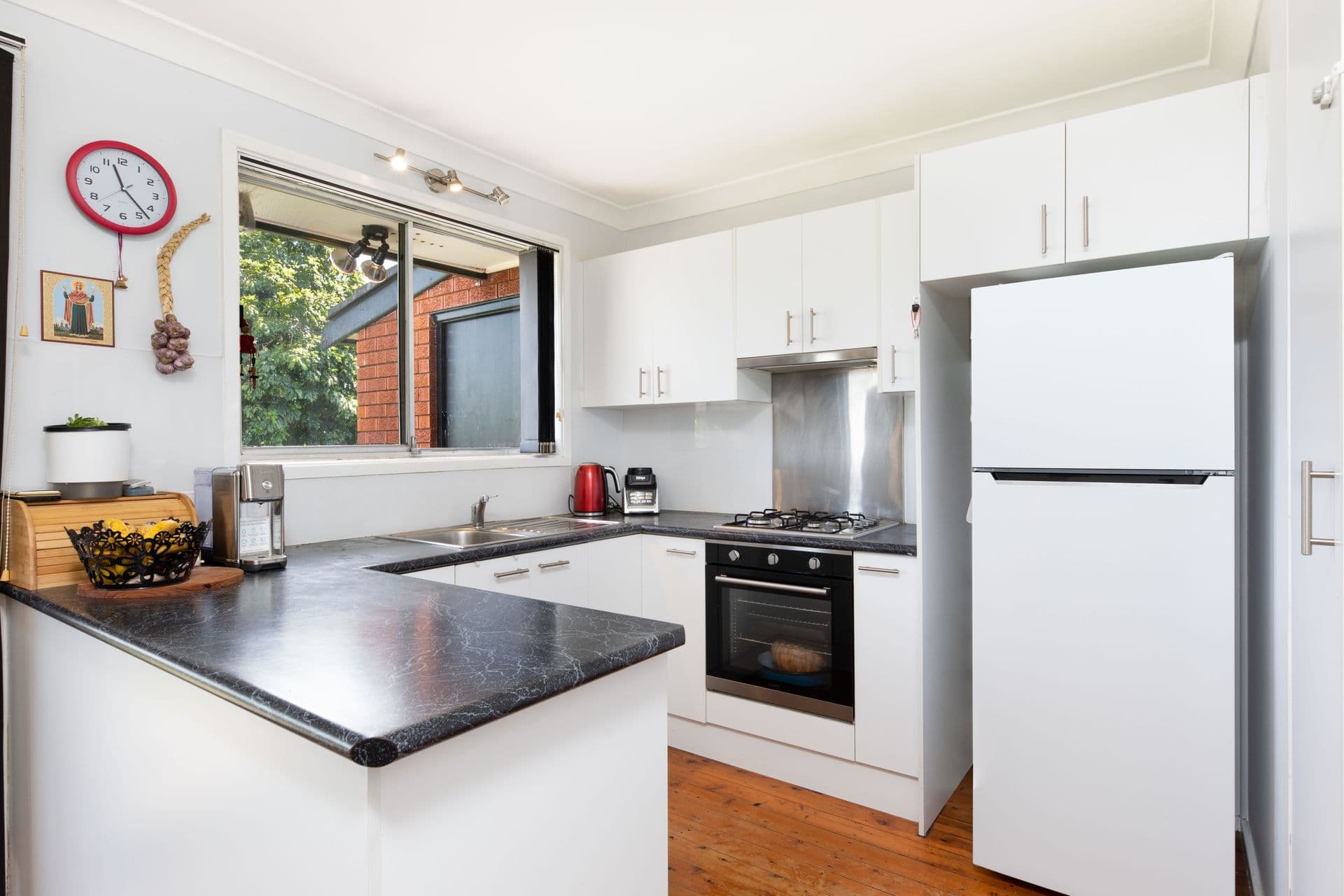 15 Turimetta Avenue, Leumeah, NSW, 2560, Leumeah - Thumbnail 2