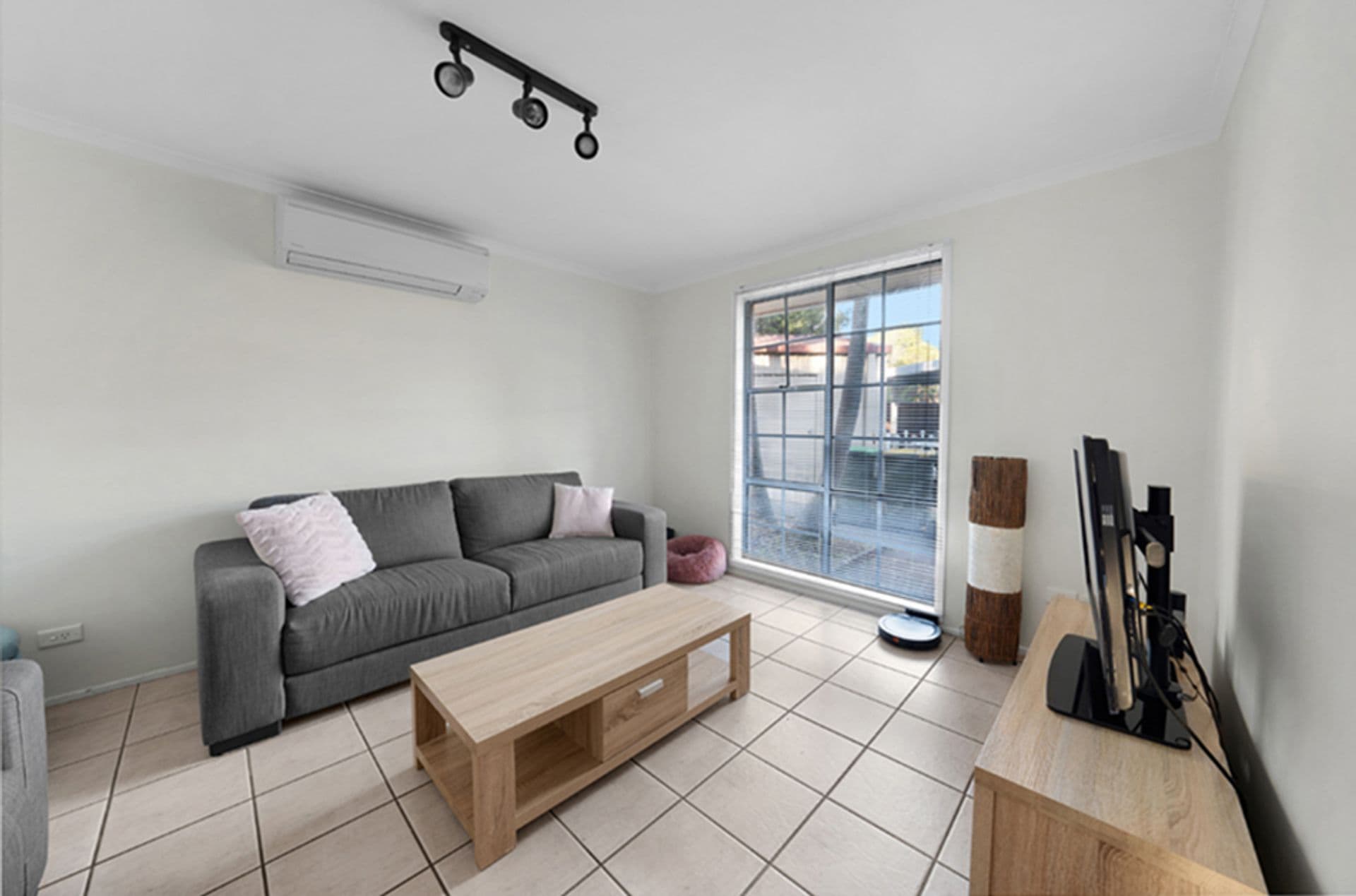 9 Kidd Place, Minto, NSW, 2566, Minto - Thumbnail 4
