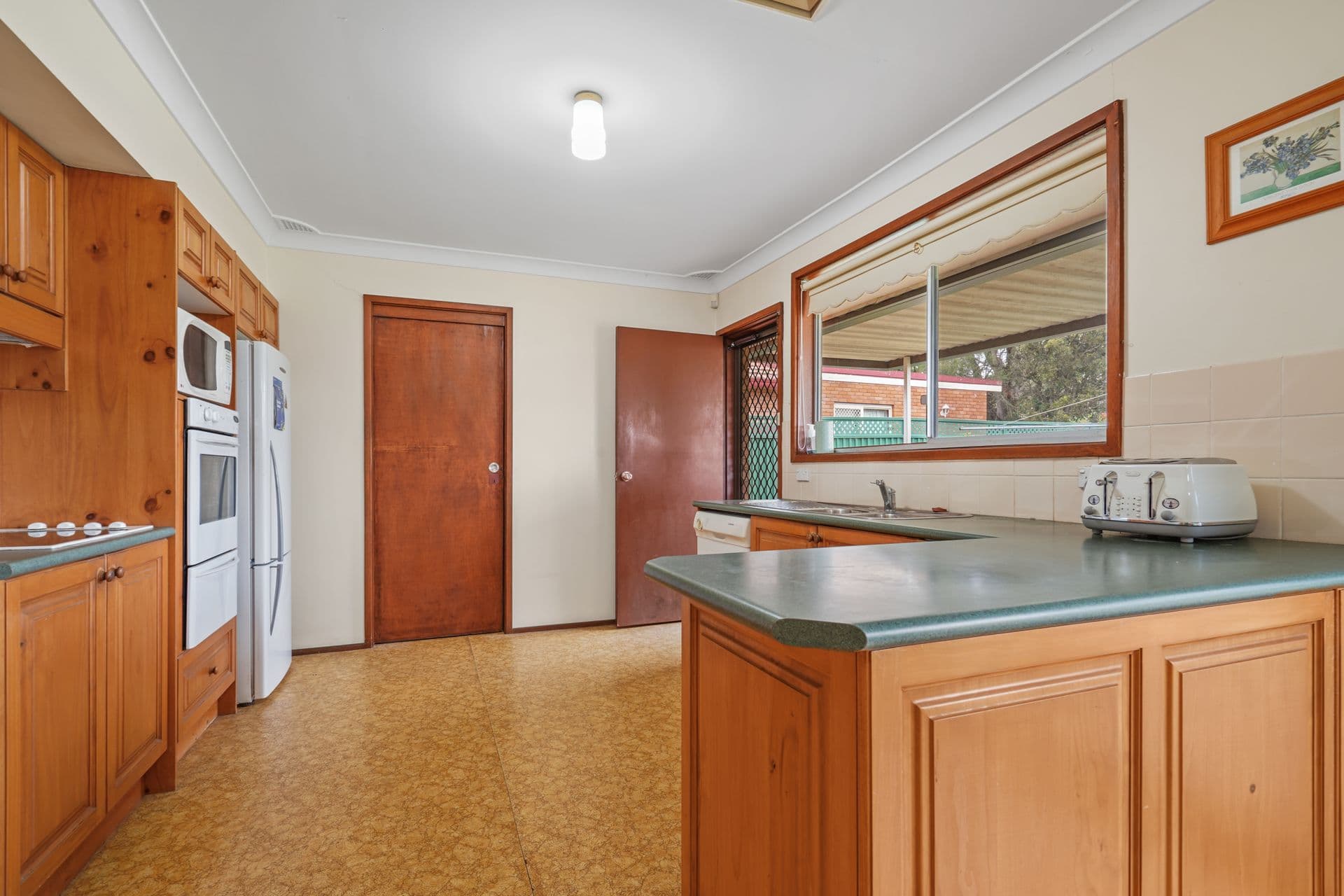 1 Waterloo Place, Glenfield, NSW, 2167, Glenfield - Thumbnail 4