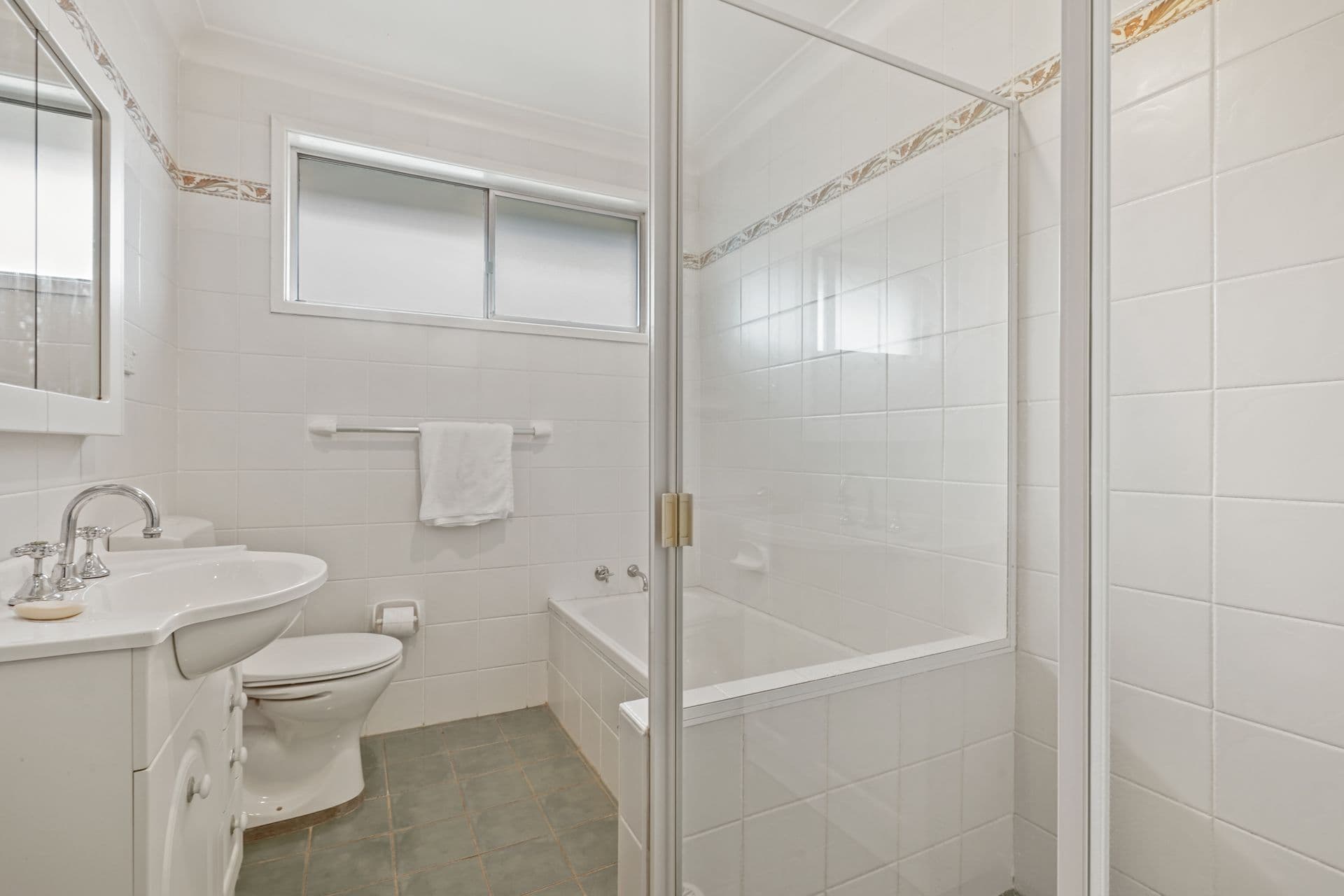 1 Waterloo Place, Glenfield, NSW, 2167, Glenfield - Thumbnail 6