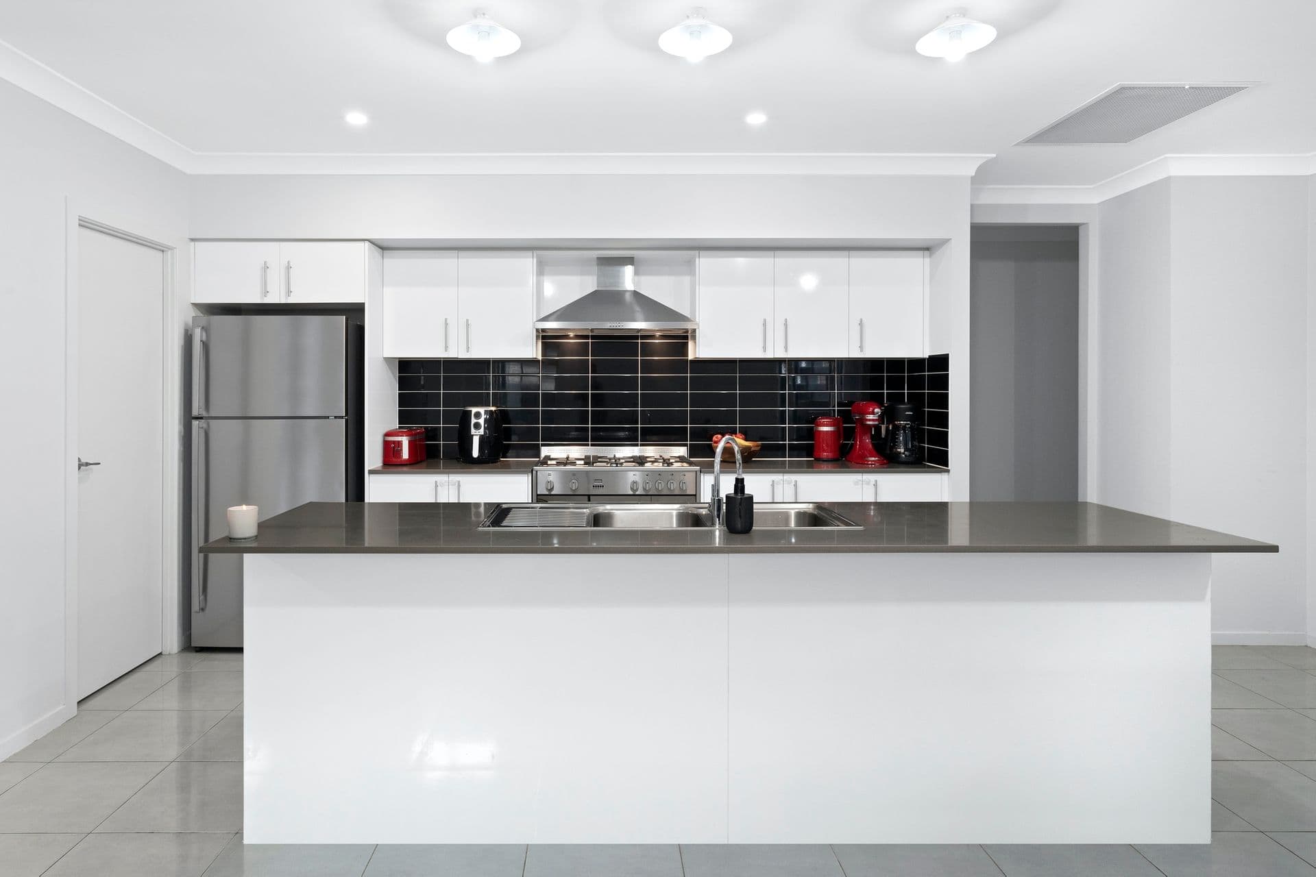 40 Banfield Drive, Oran Park, NSW, 2570, Oran Park - Thumbnail 2