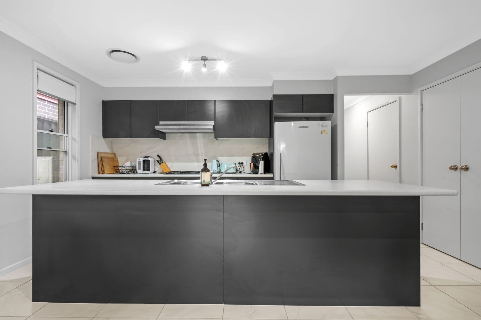 23 Firewheel Circuit, Gregory Hills, NSW, 2557, Gregory Hills - Thumbnail 3