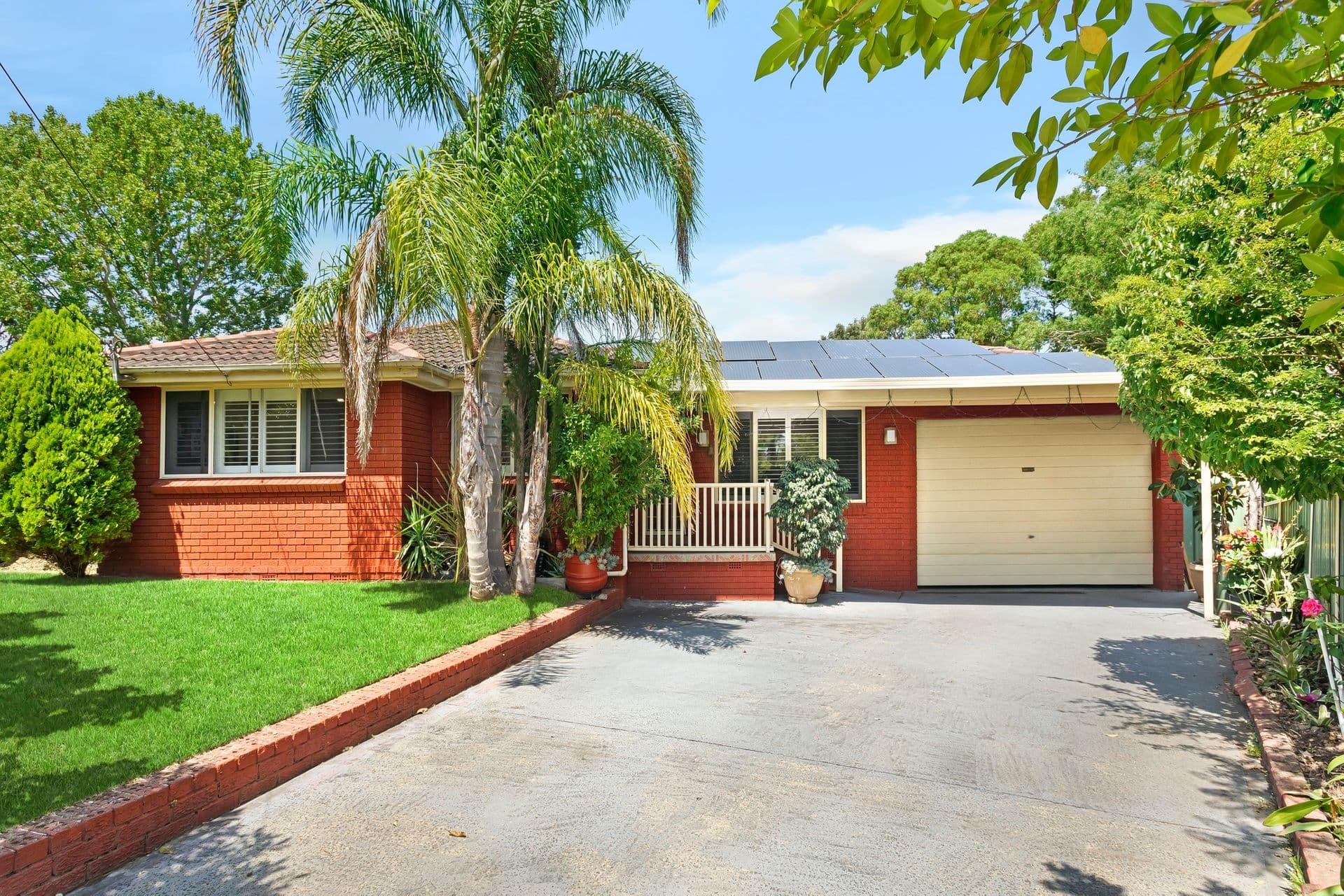 11 Stirling Place, Glenfield, NSW, 2167, Glenfield - Image 1