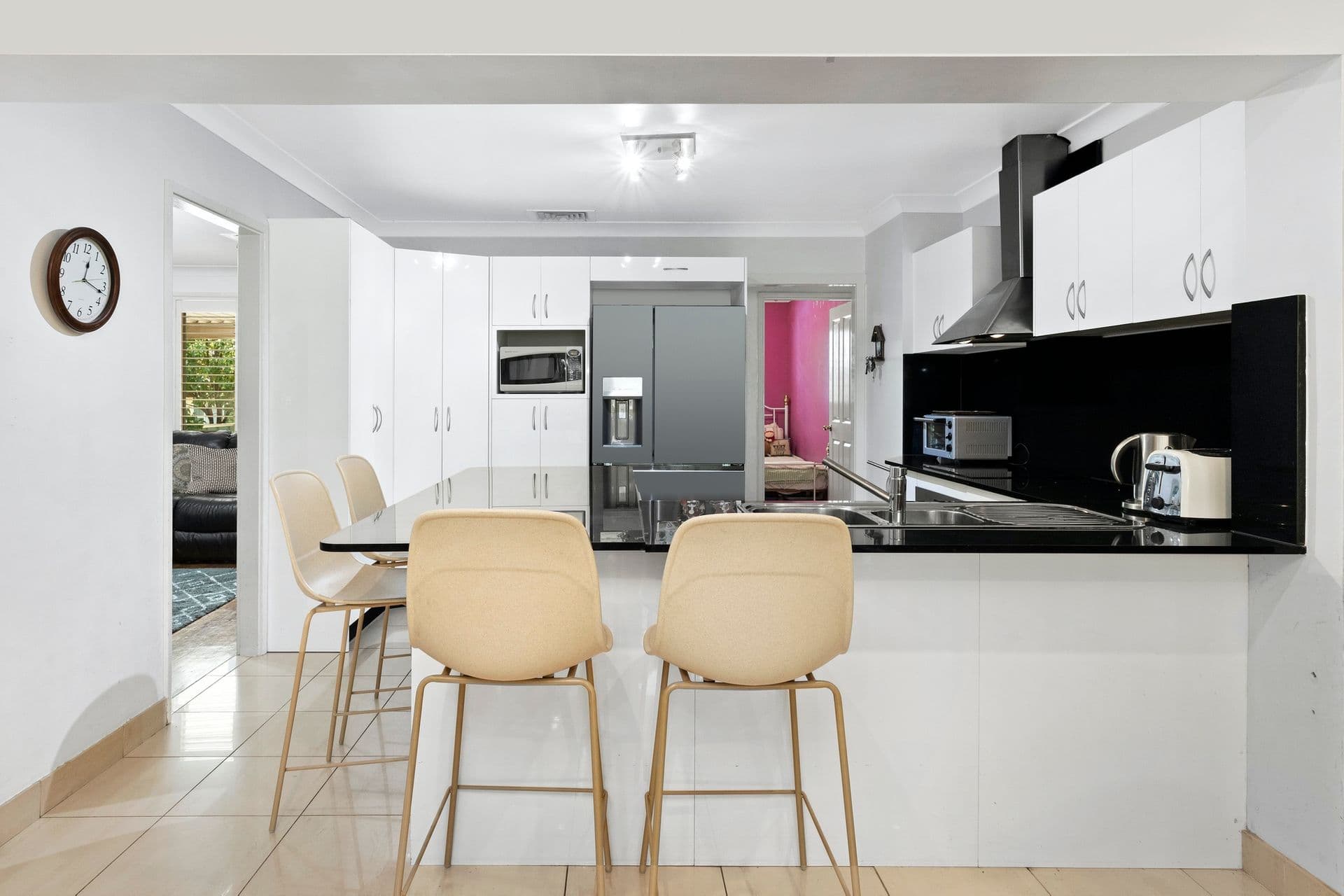 11 Stirling Place, Glenfield, NSW, 2167, Glenfield - Thumbnail 3