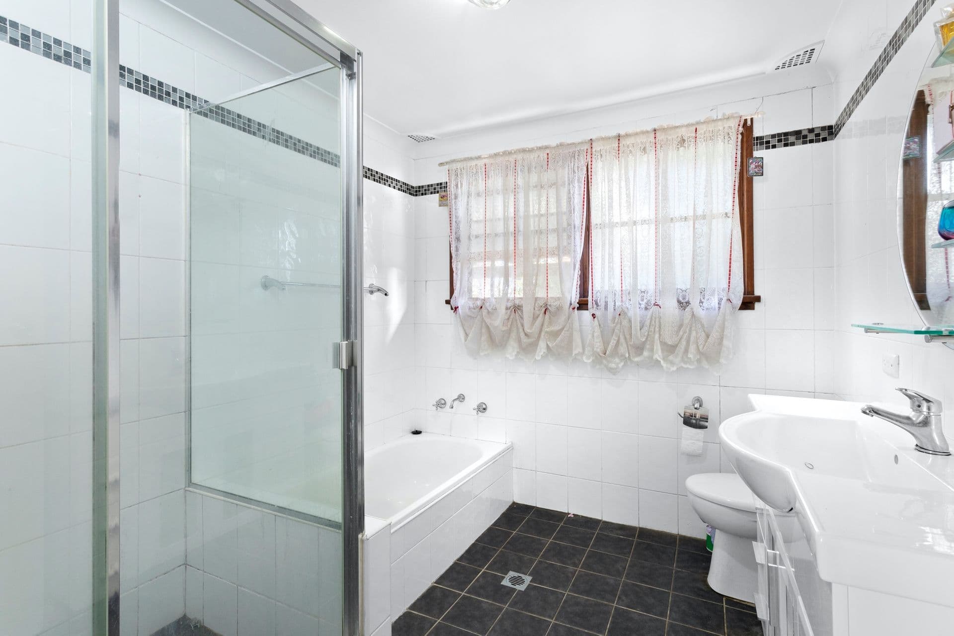 5 Wentworth Drive, Camden South, NSW, 2570, Camden South - Thumbnail 7