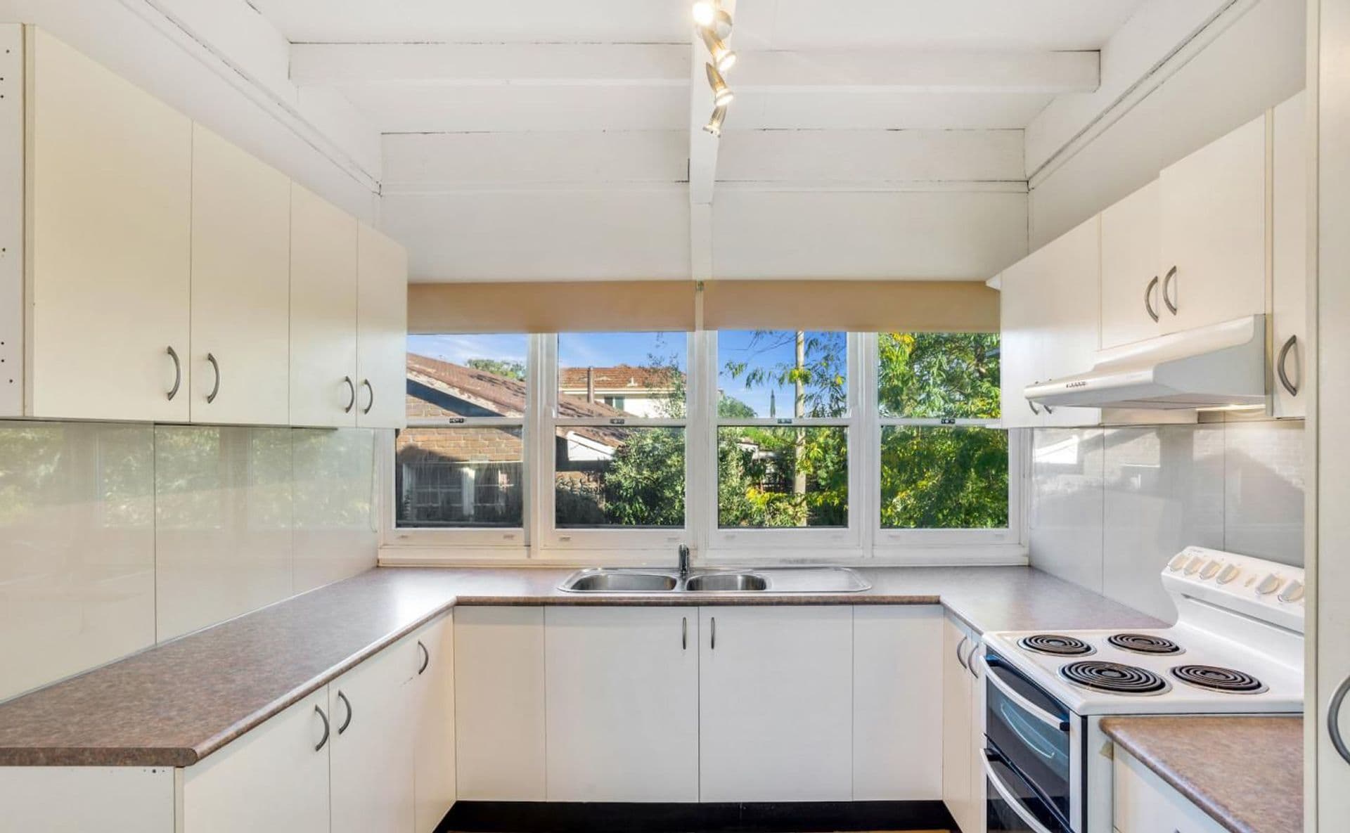 202 Edmondson Avenue, Austral, NSW, 2179, Austral - Thumbnail 4