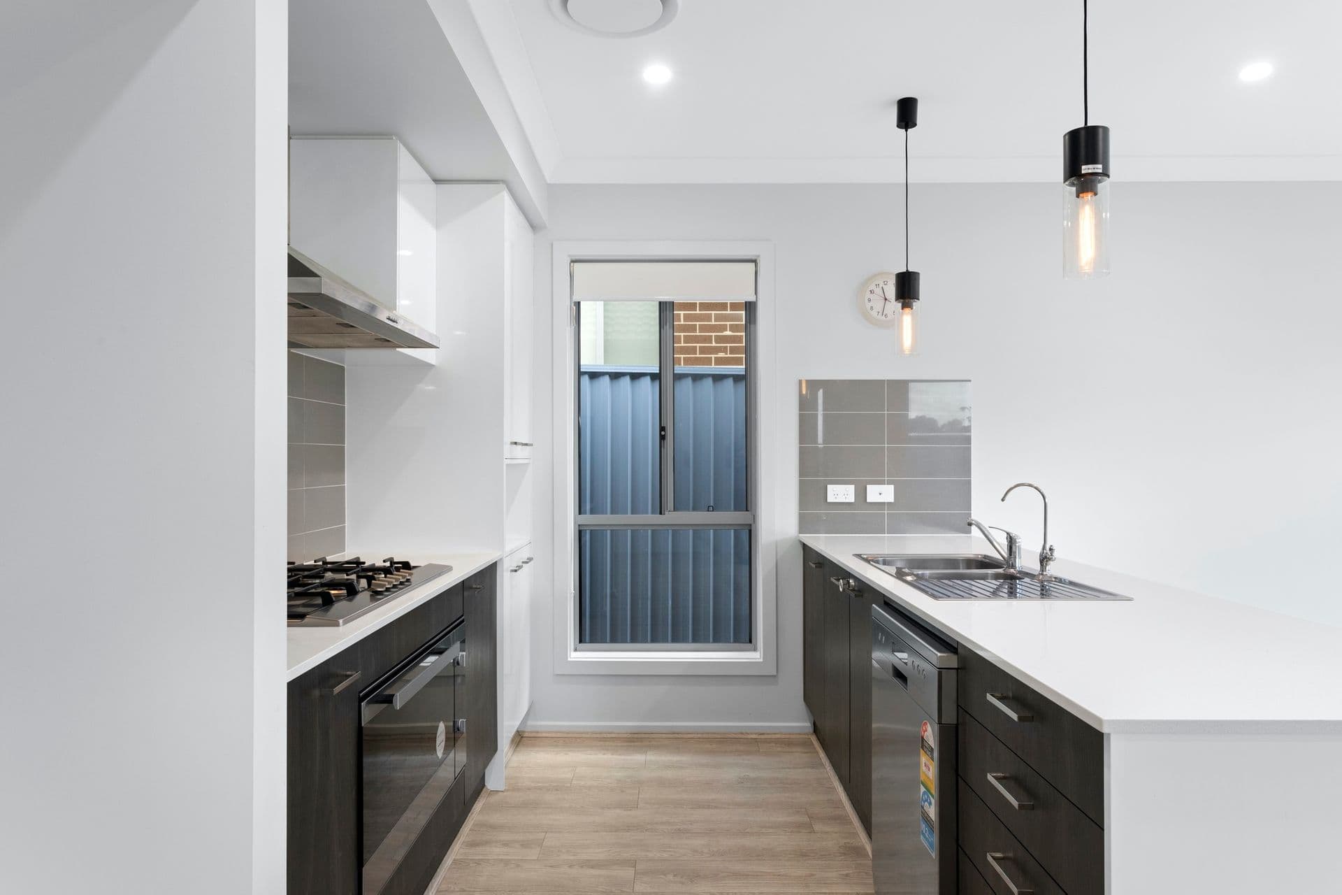 15 Cymbeline Street, Rosemeadow, NSW, 2560, Rosemeadow - Thumbnail 3
