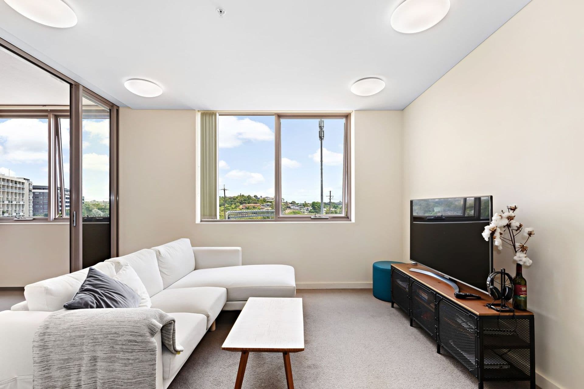 208/2 Discovery Point Place, Wolli Creek, NSW, 2205, Wolli Creek - Thumbnail 3