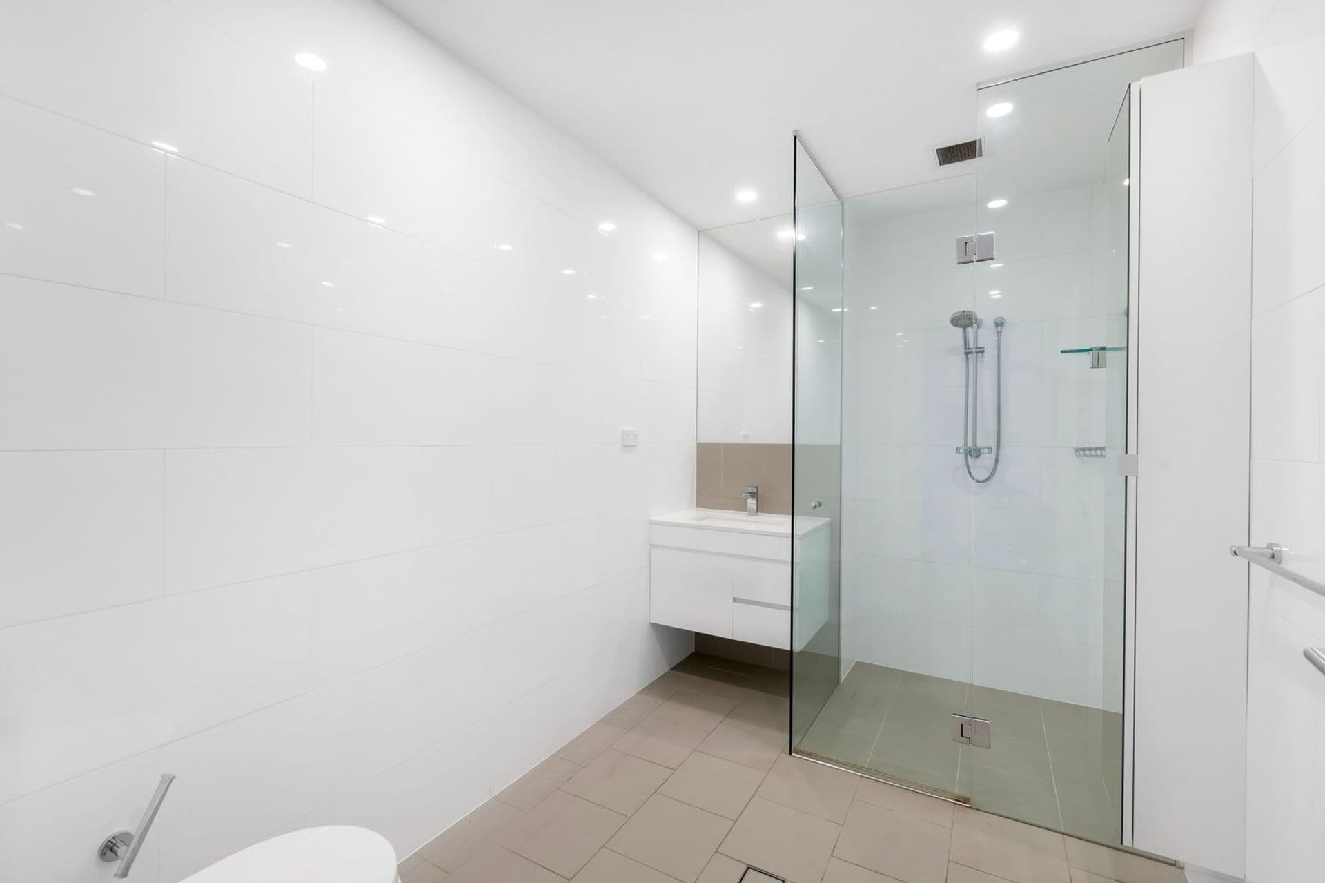208/2 Discovery Point Place, Wolli Creek, NSW, 2205, Wolli Creek - Thumbnail 5