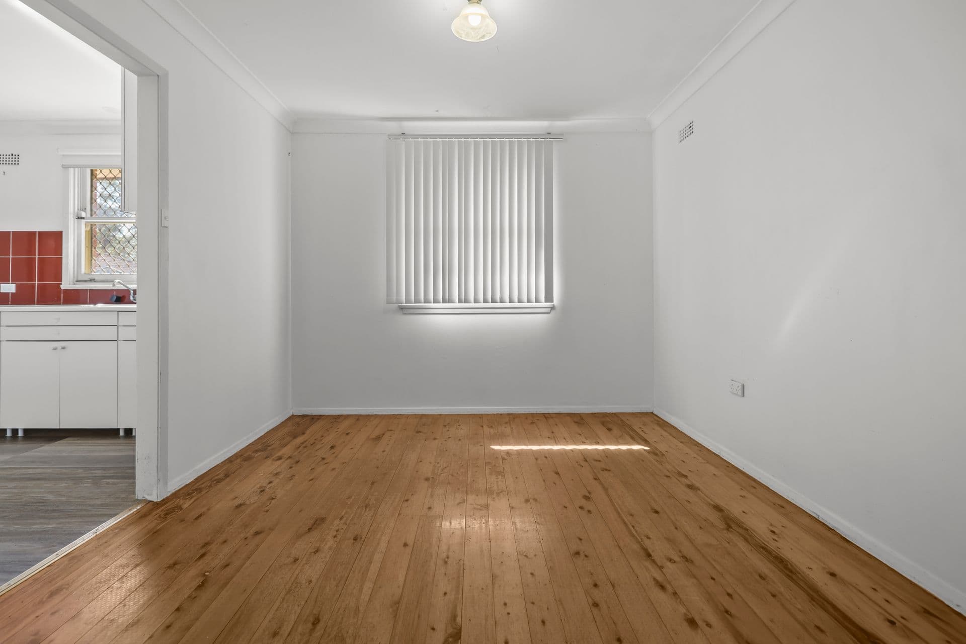 41 Hurlstone Avenue, Glenfield, NSW, 2167, Glenfield - Thumbnail 6