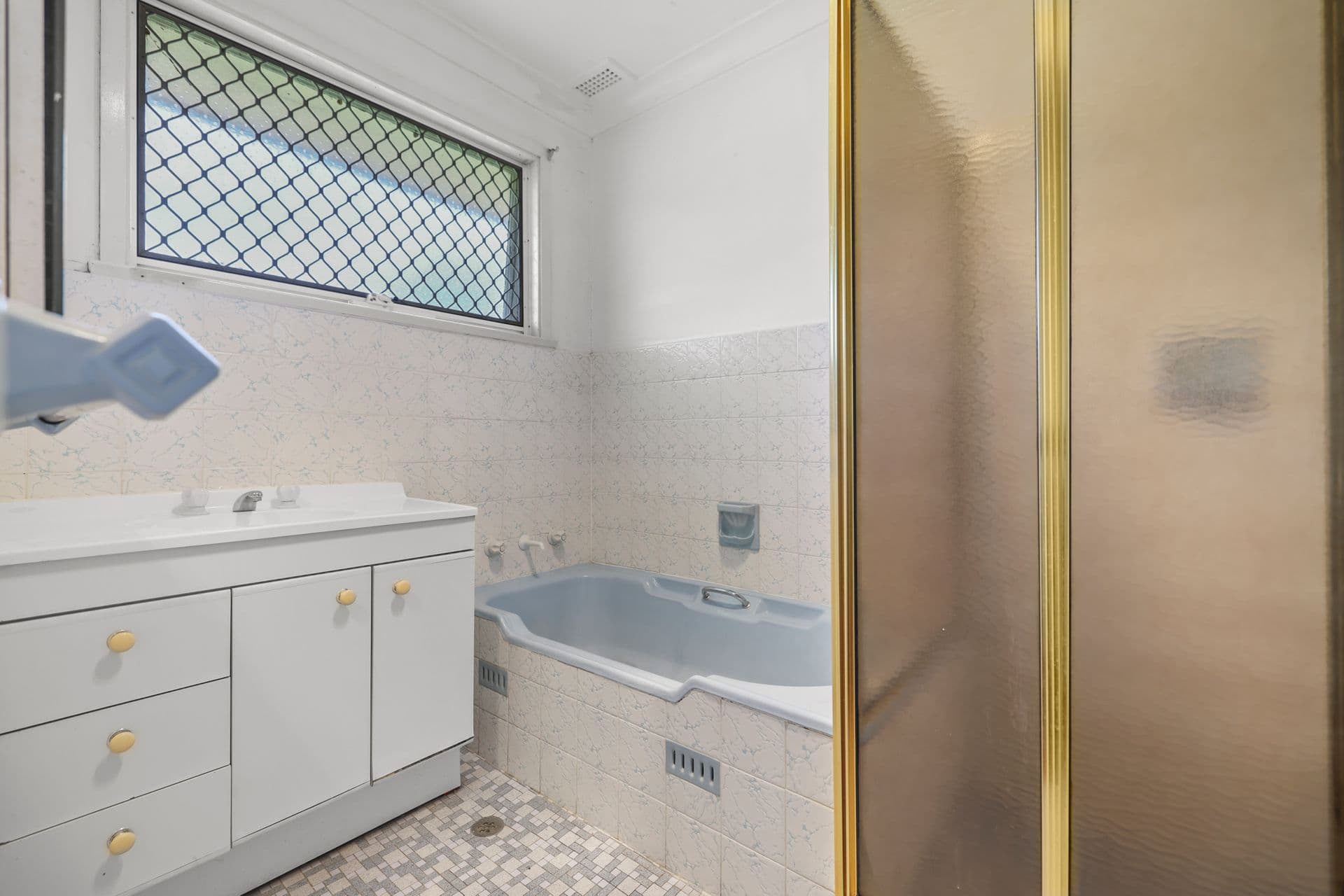 41 Hurlstone Avenue, Glenfield, NSW, 2167, Glenfield - Thumbnail 8