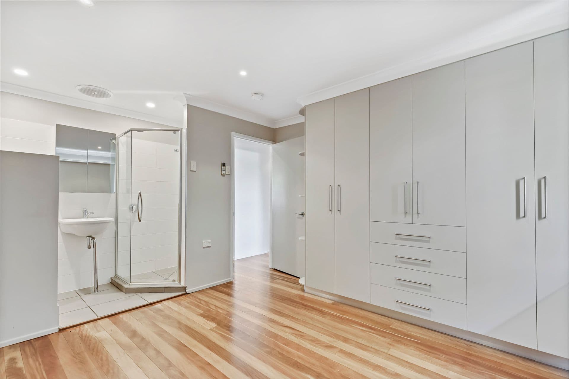 11 Bega Street, Burnside, QLD, 4560, Burnside - Thumbnail 6