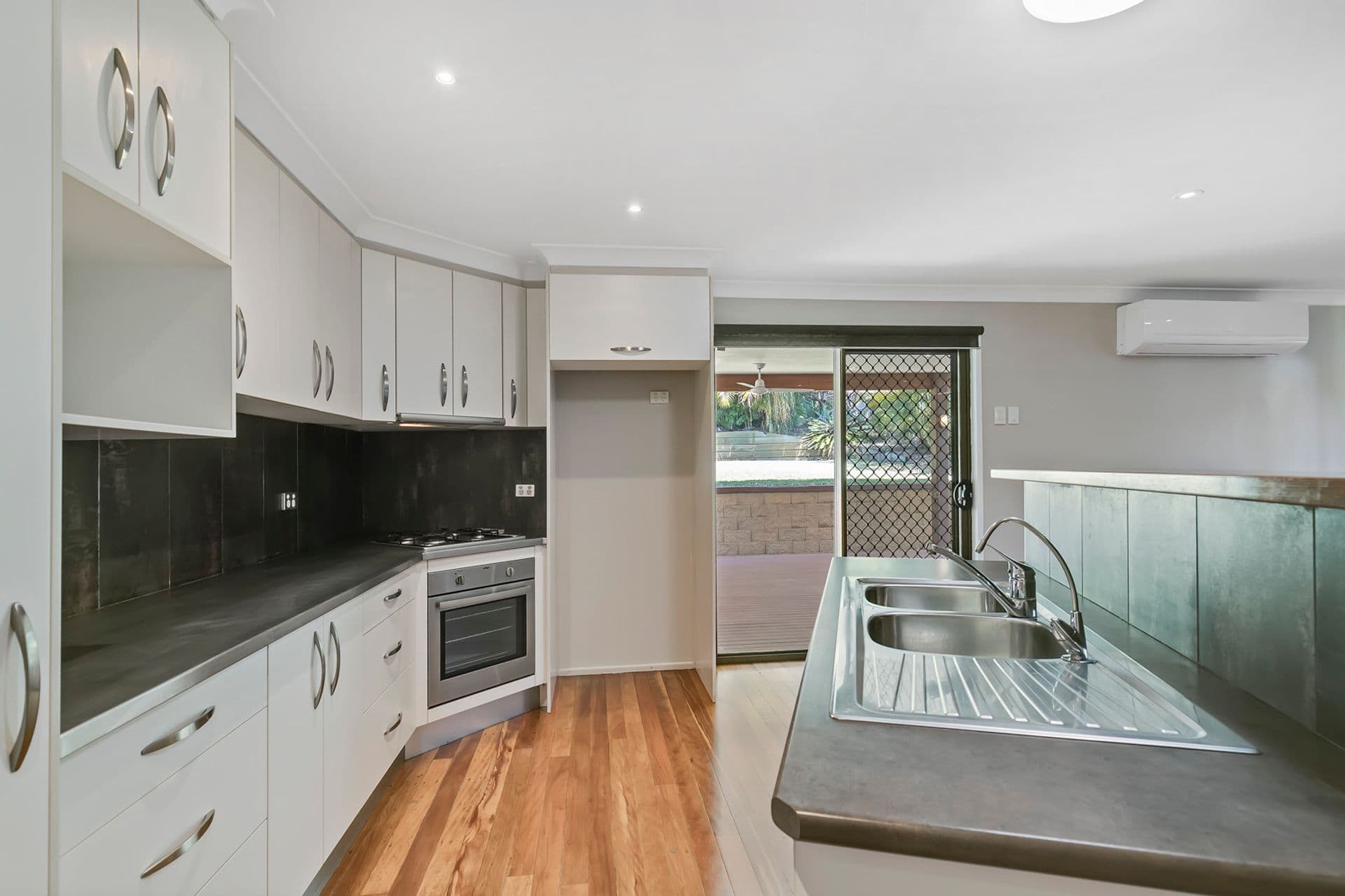 11 Bega Street, Burnside, QLD, 4560, Burnside - Thumbnail 4