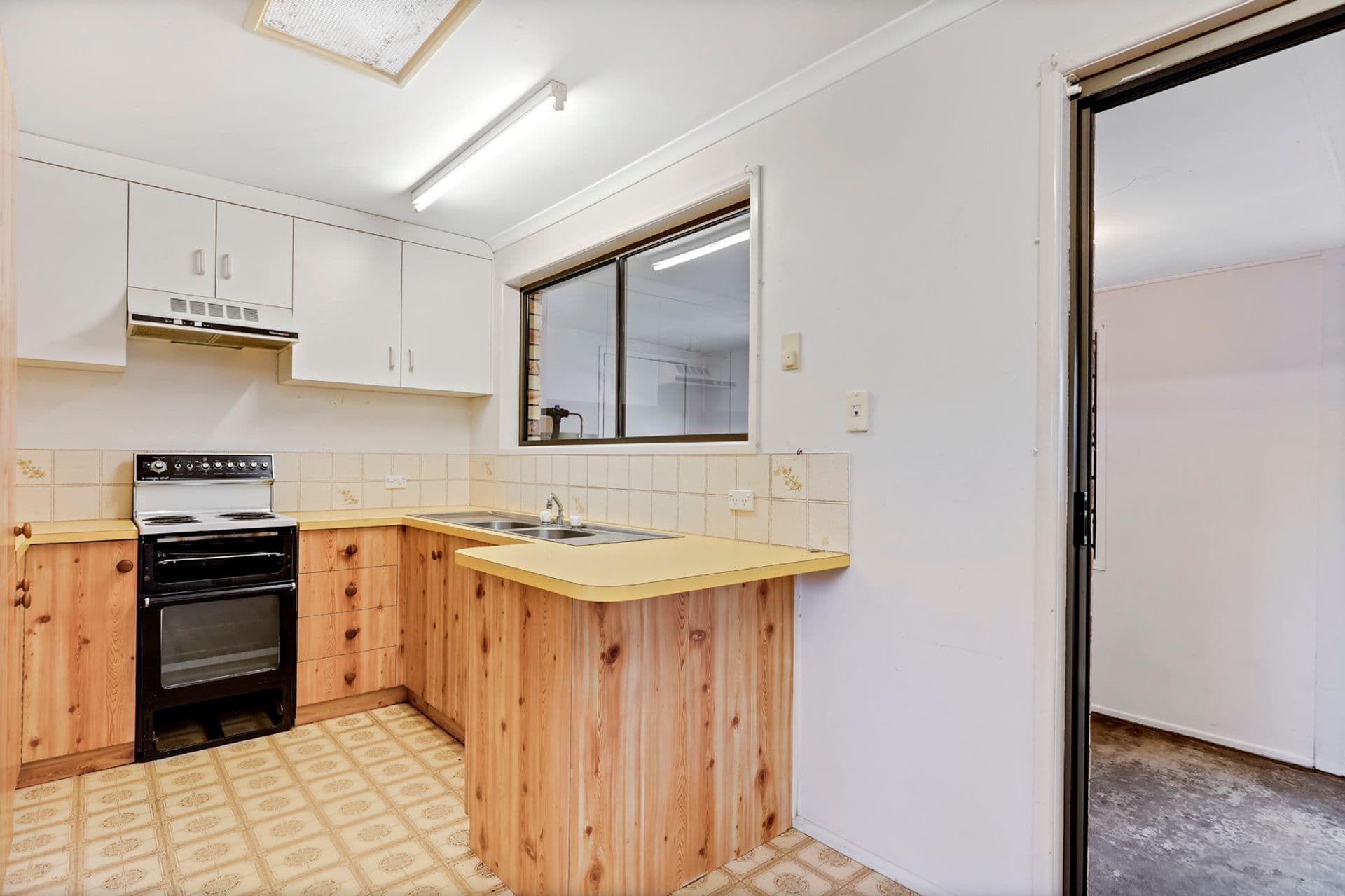 26 Blaxland Road, Nambour, QLD, 4560, Nambour - Thumbnail 4