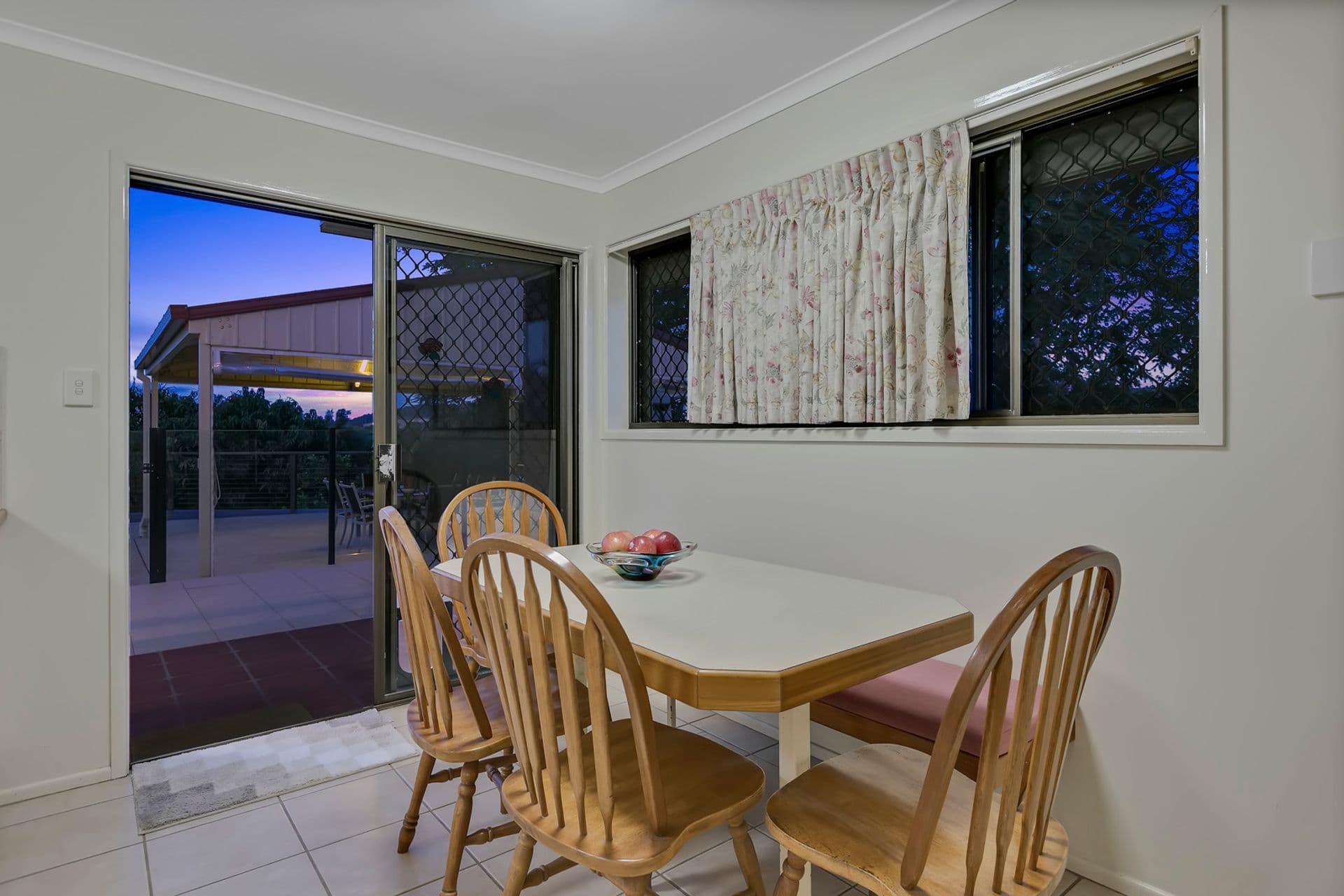 16 Canmaroo Avenue, Nambour, QLD, 4560, Nambour - Thumbnail 8
