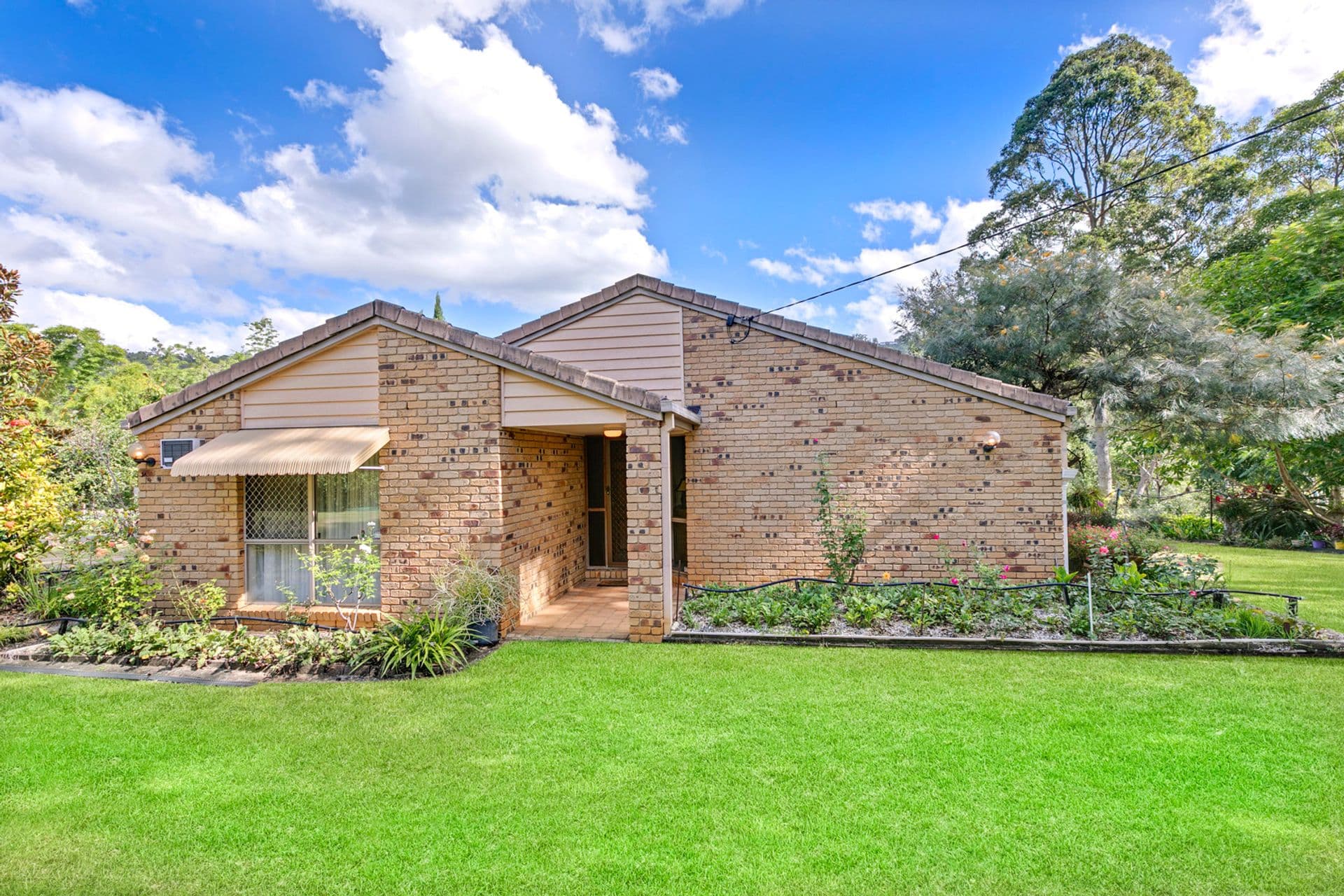 587 Hunchy Road, Hunchy, QLD, 4555, Hunchy - Thumbnail 4