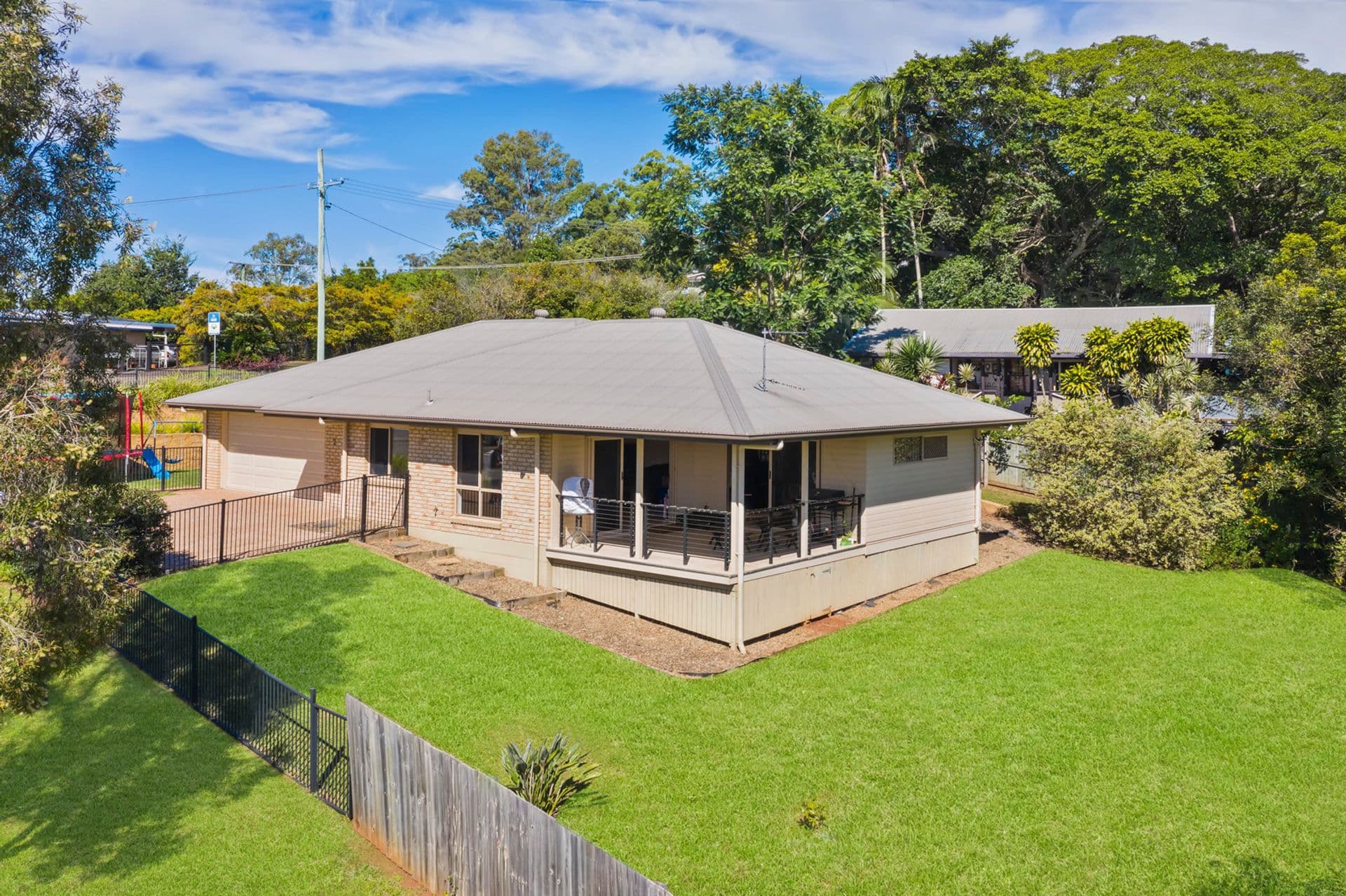 2 Silverwood Drive, Burnside, QLD, 4560, Burnside - Thumbnail 2
