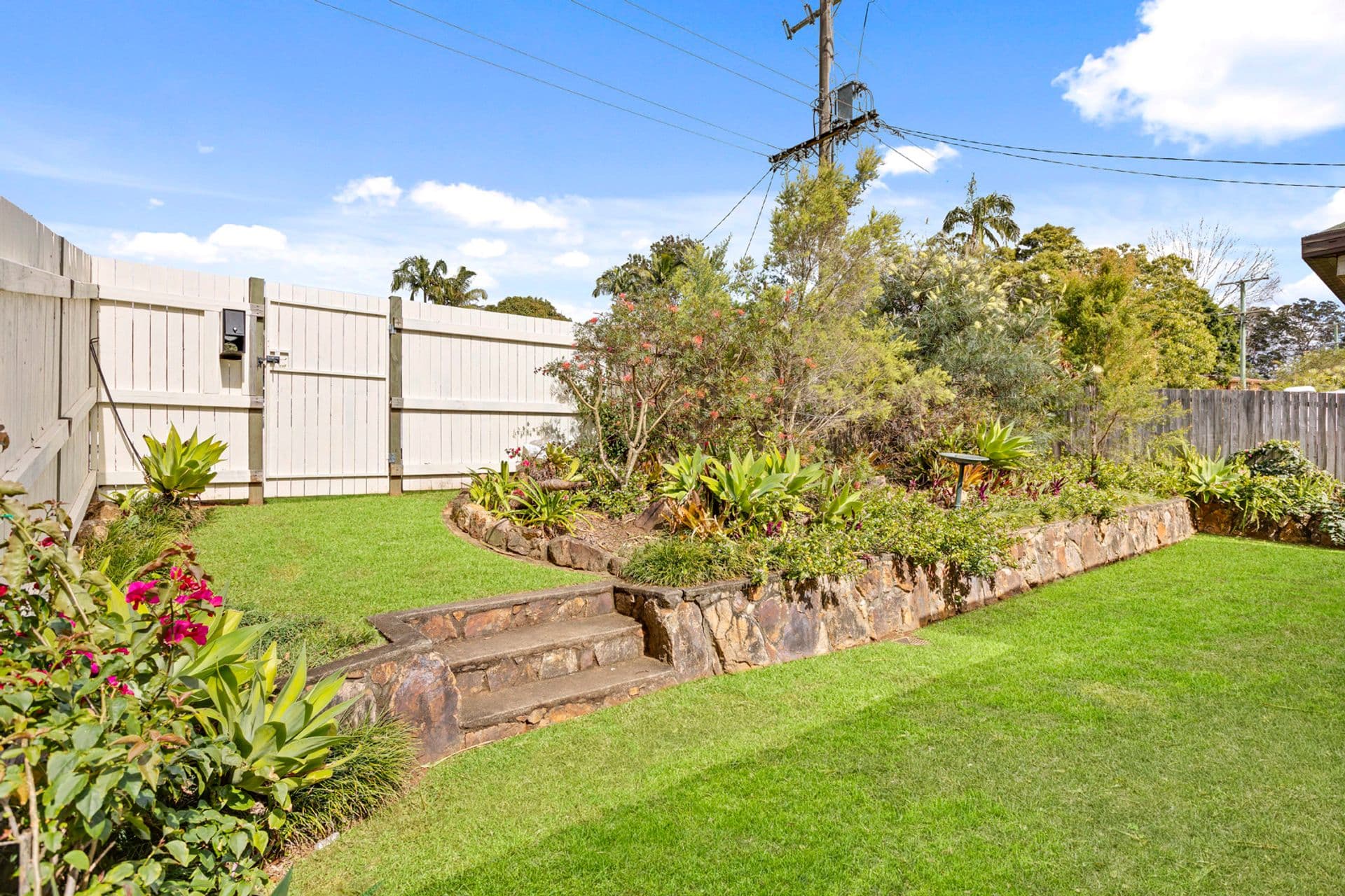 11 Roberts Street, Palmwoods, QLD, 4555, Palmwoods - Thumbnail 3