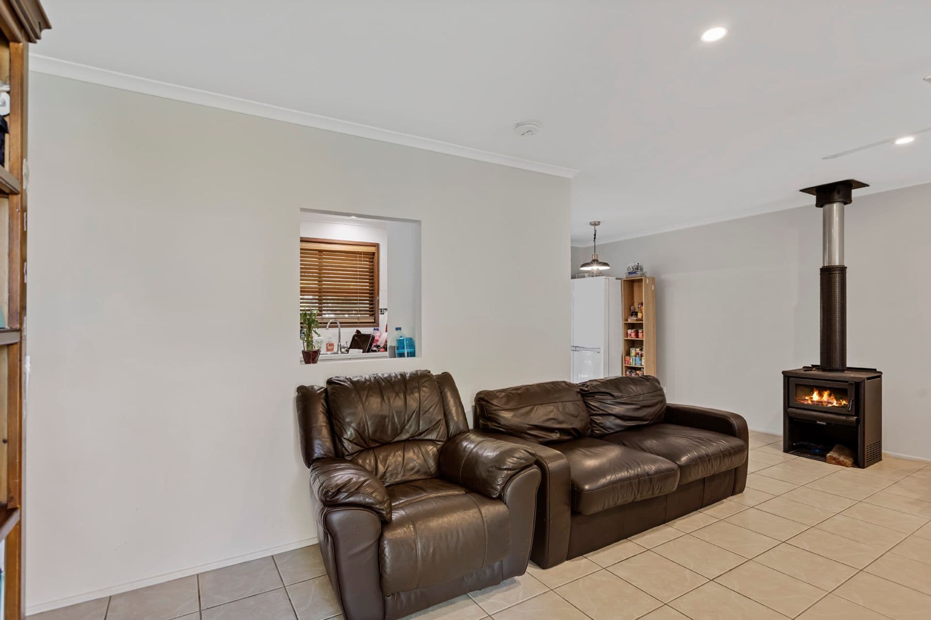 11 Roberts Street, Palmwoods, QLD, 4555, Palmwoods - Thumbnail 4