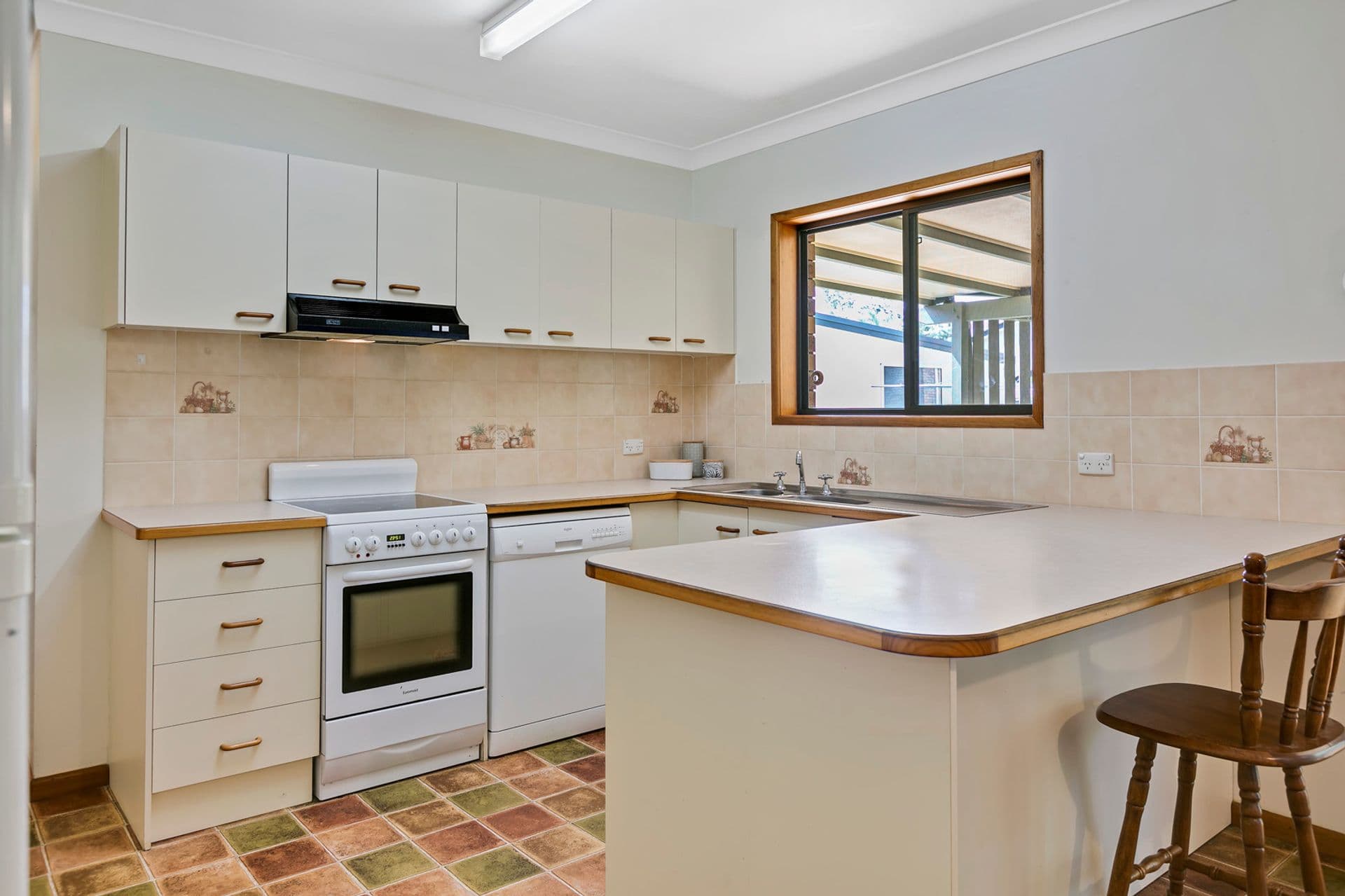 34 Stanley Street, Palmwoods, QLD, 4555, Palmwoods - Thumbnail 4