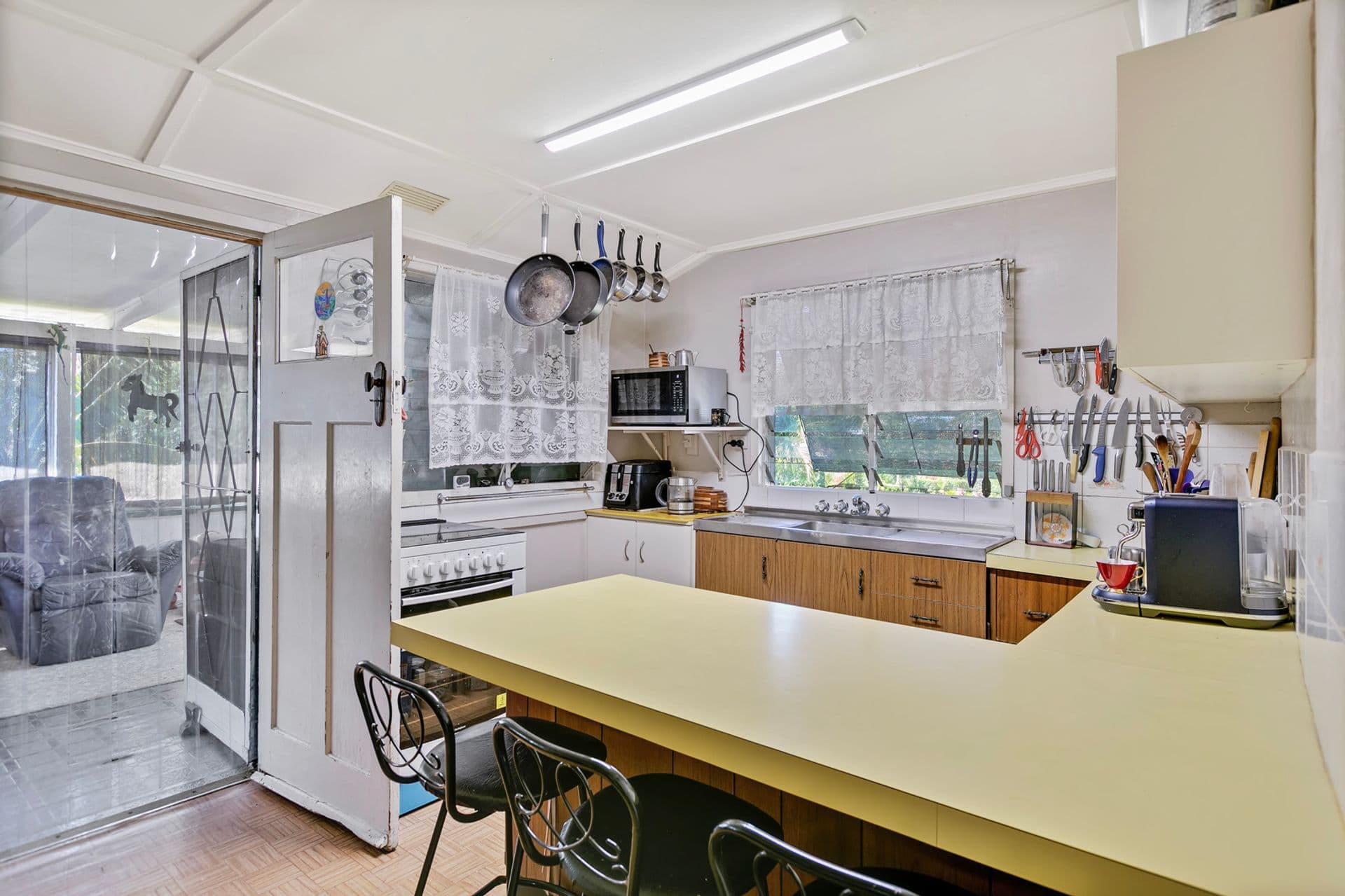 2 Holly Green Cres, Palmwoods, QLD, 4555, Palmwoods - Thumbnail 6