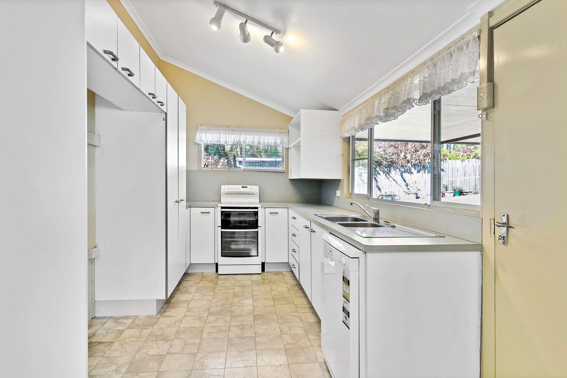 12 Keil Street, Woombye, QLD, 4559, Woombye - Thumbnail 4