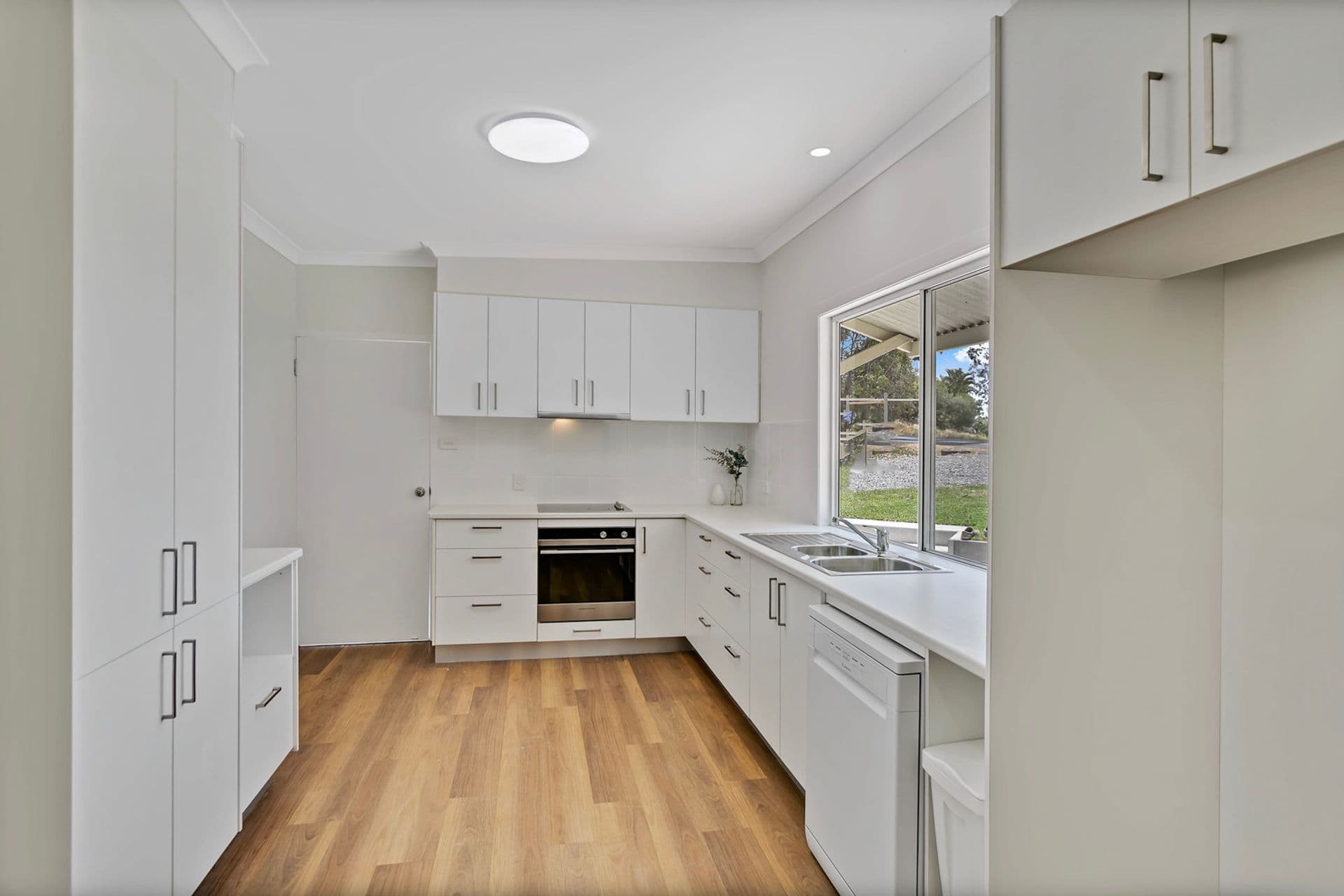 112 Towen Mount Road, Towen Mountain, QLD, 4560, Towen Mountain - Thumbnail 3