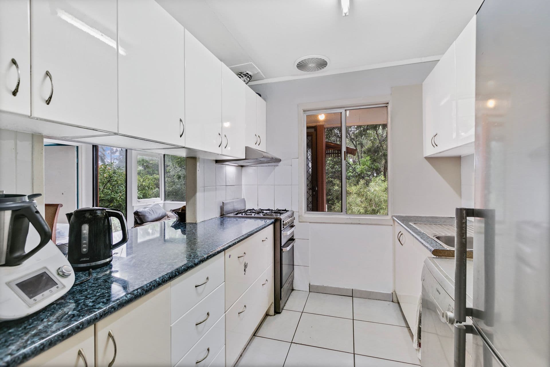 19 Kelks Hill Road, Nambour, QLD, 4560, Nambour - Thumbnail 5