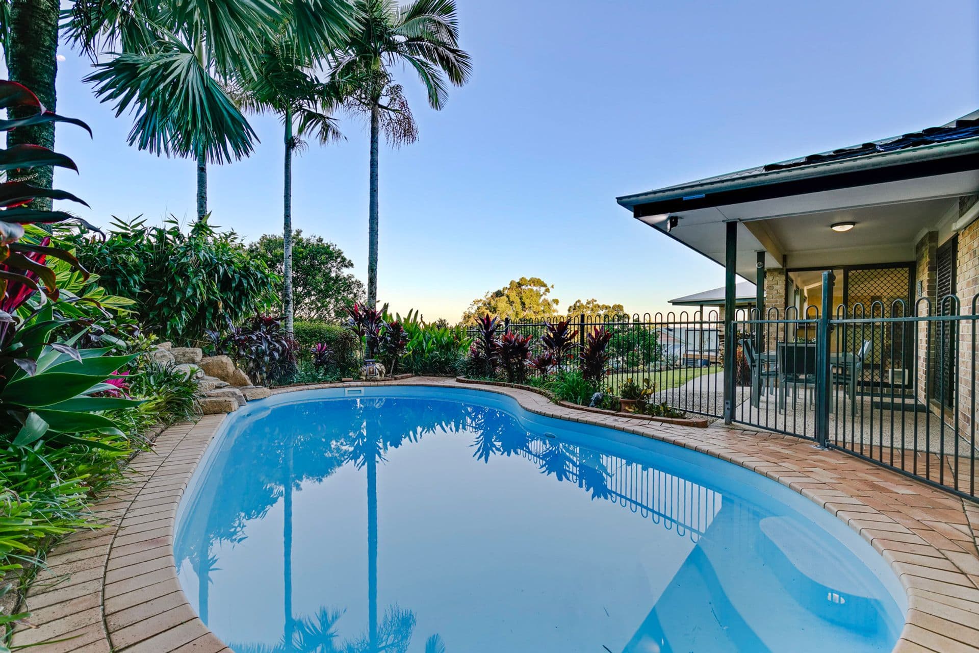 15 Pearl Parade, Nambour, QLD, 4560, Nambour - Thumbnail 2