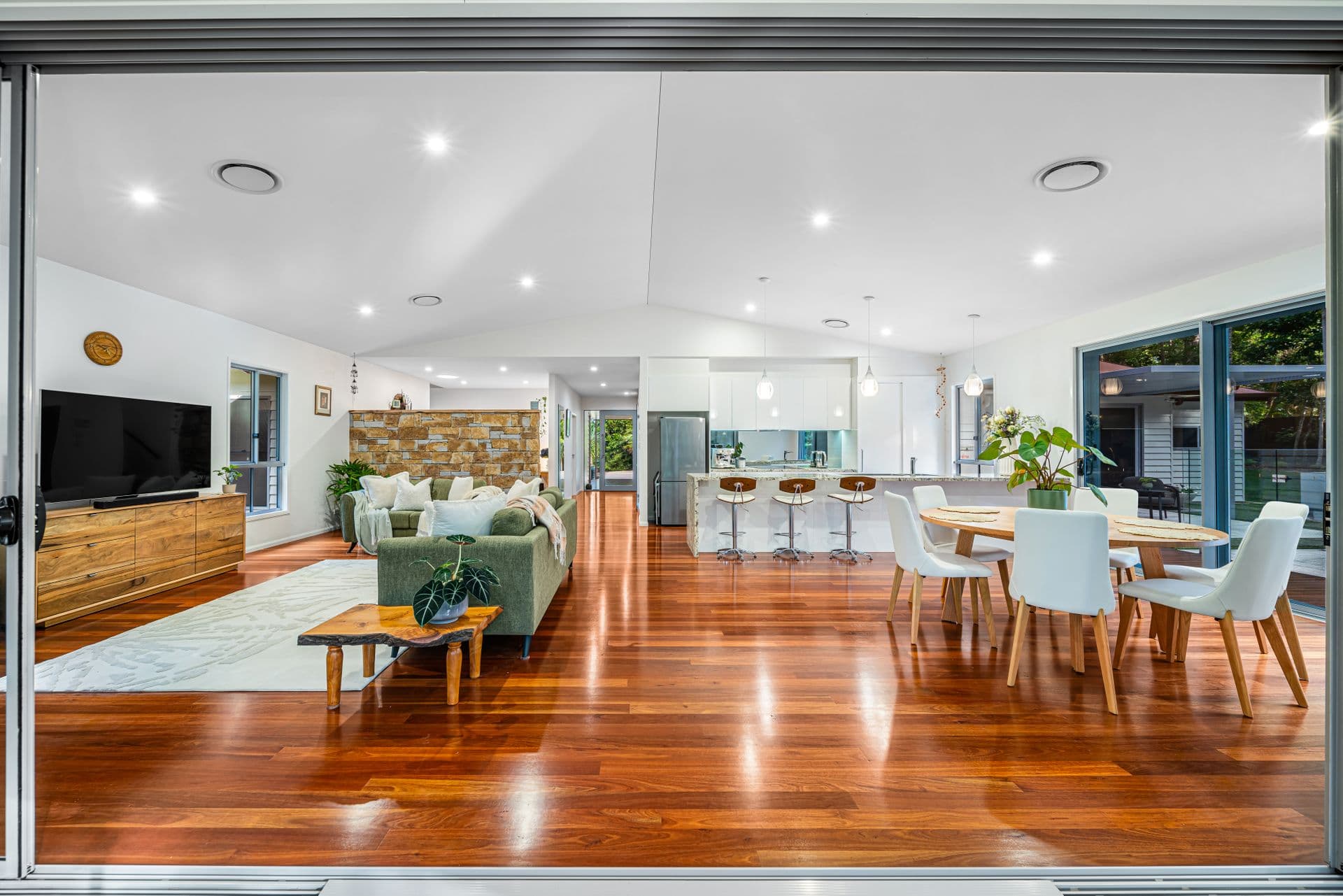 93 Winston Road South, Palmwoods, QLD, 4555, Palmwoods - Thumbnail 4