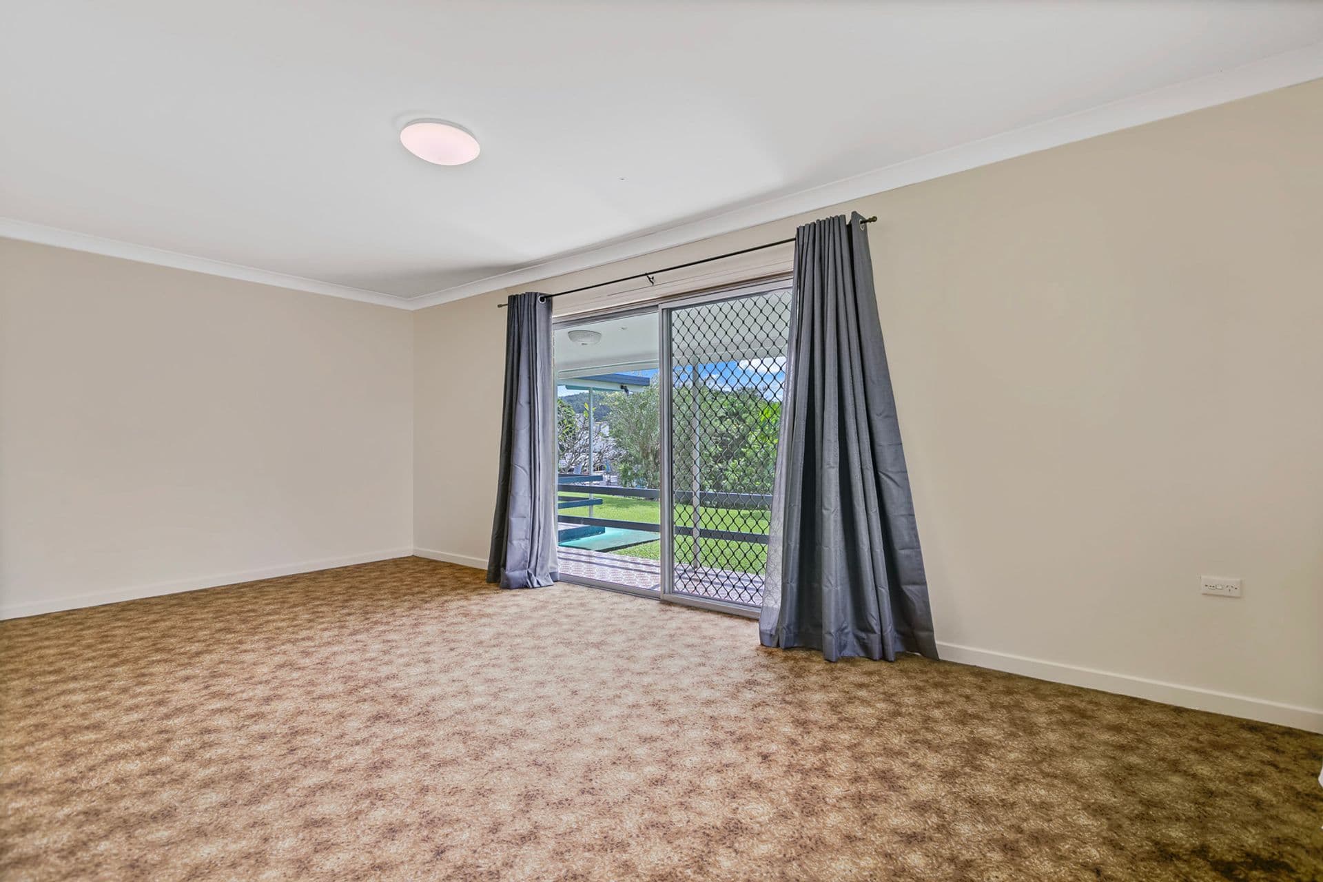 2 Bradley Street, Nambour, QLD, 4560, Nambour - Thumbnail 4