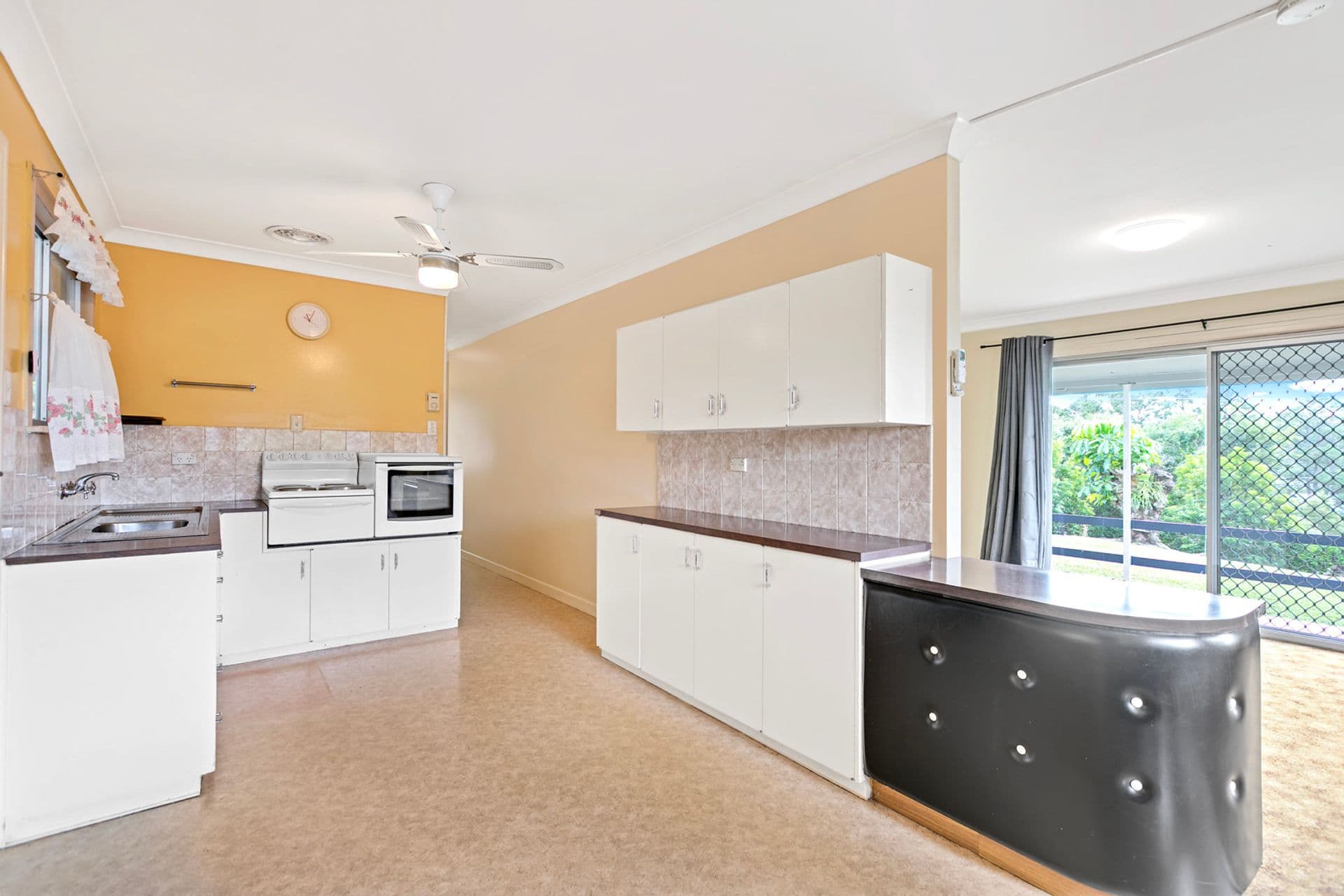 2 Bradley Street, Nambour, QLD, 4560, Nambour - Thumbnail 5