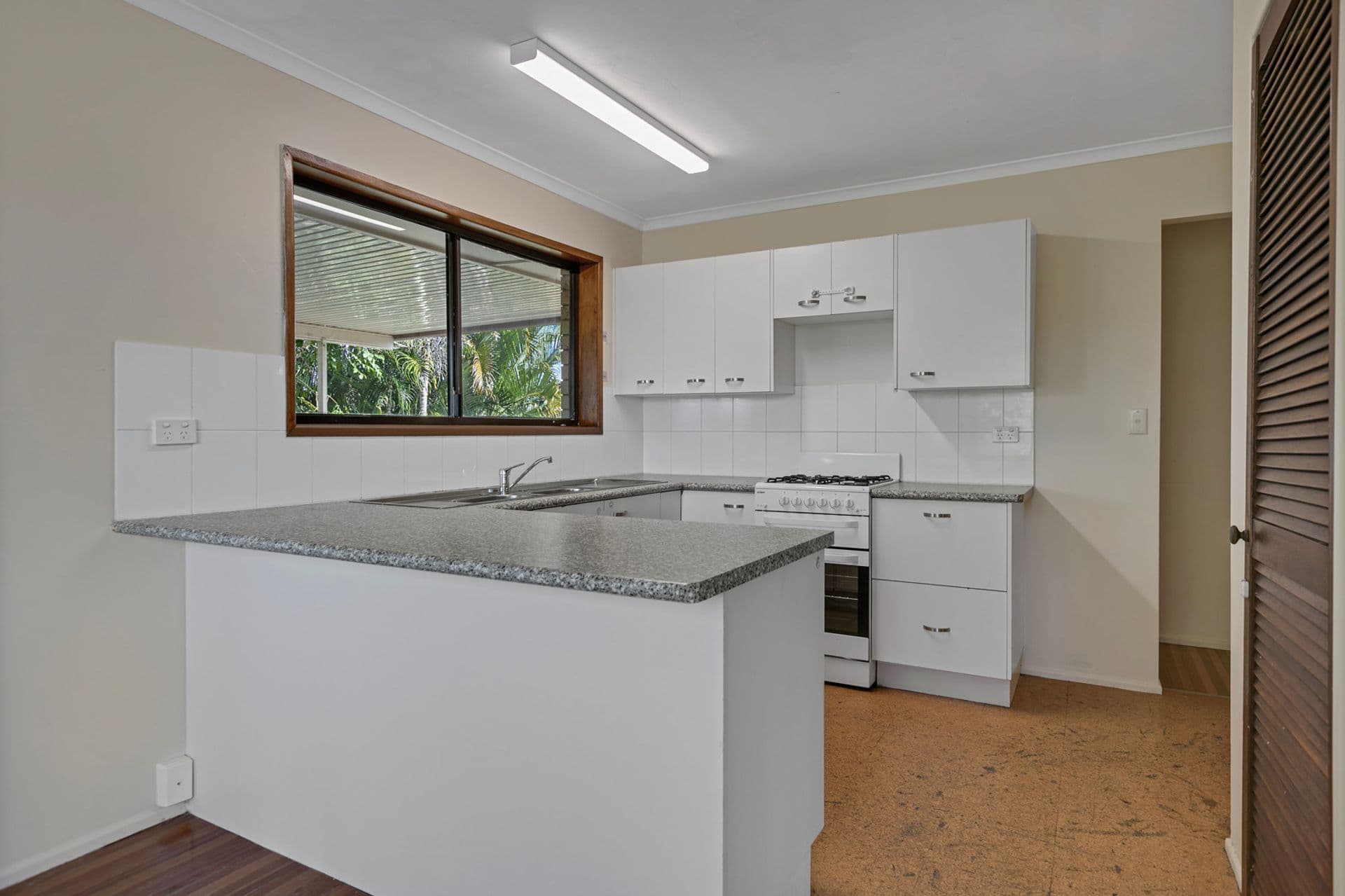 18 Blaxland Road, Nambour, QLD, 4560, Nambour - Thumbnail 5