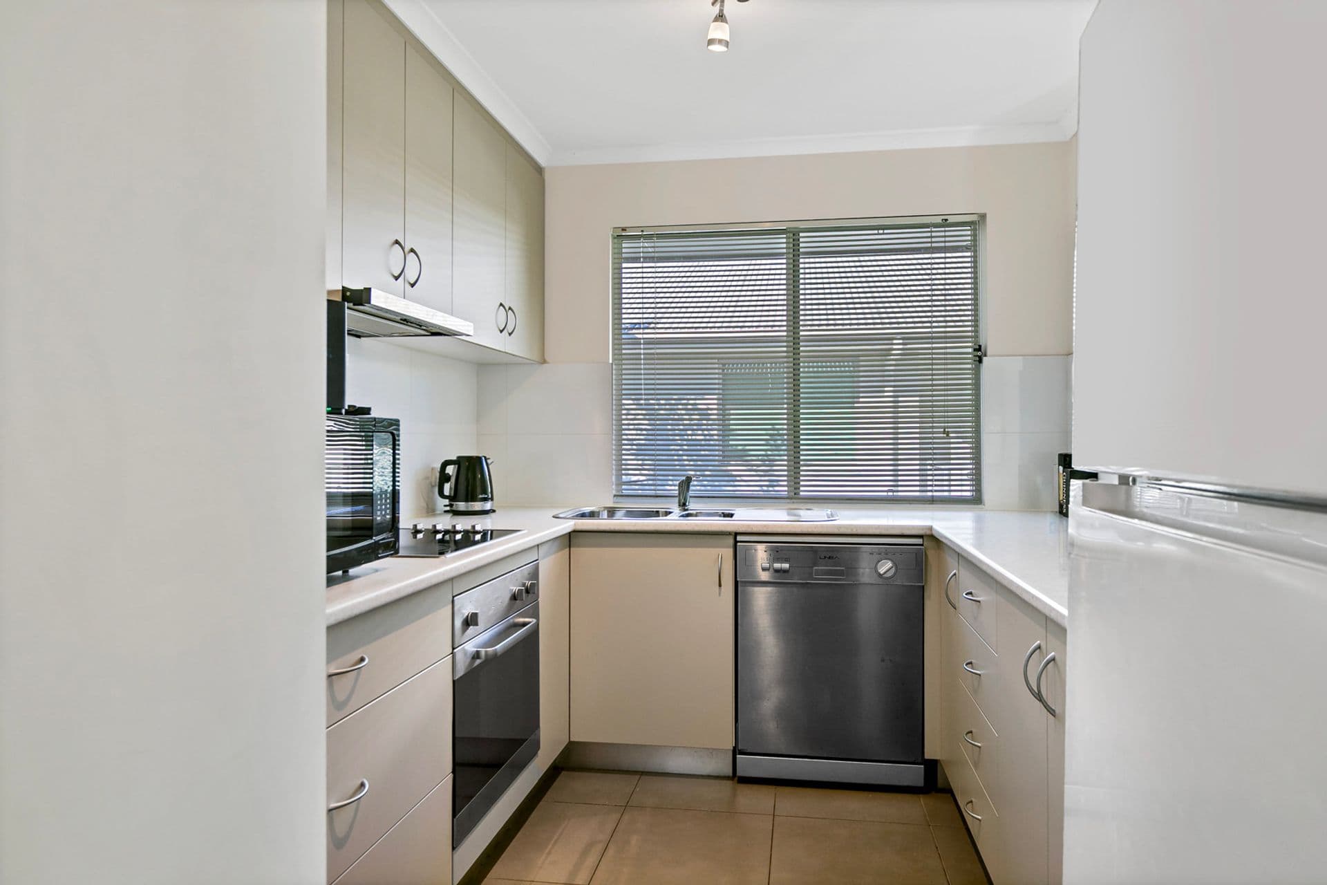 4/8 Low Street, Yandina, QLD, 4561, Yandina - Thumbnail 4