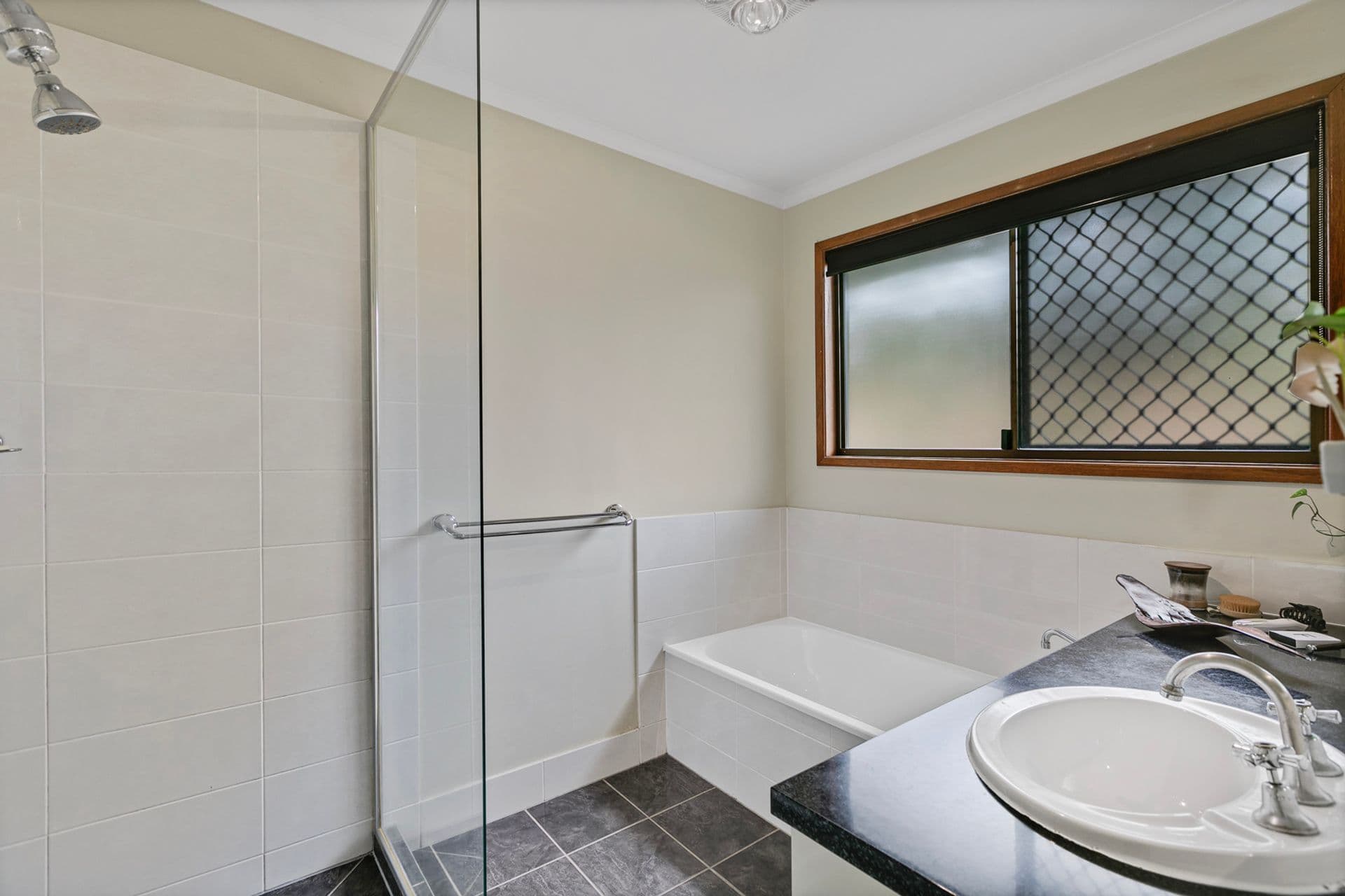 62 Hillcrest Avenue, Nambour, QLD, 4560, Nambour - Thumbnail 8