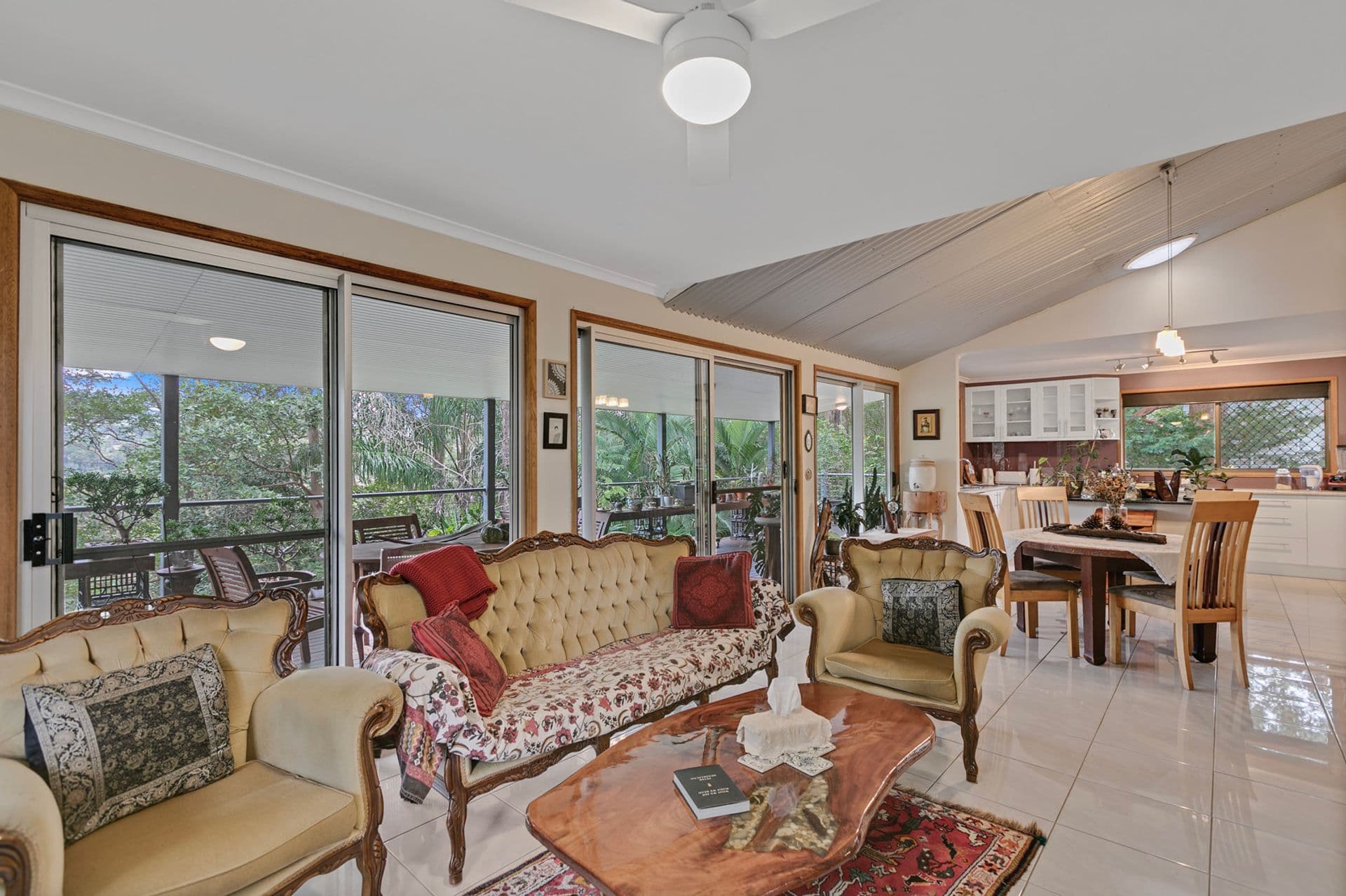 62 Hillcrest Avenue, Nambour, QLD, 4560, Nambour - Thumbnail 4
