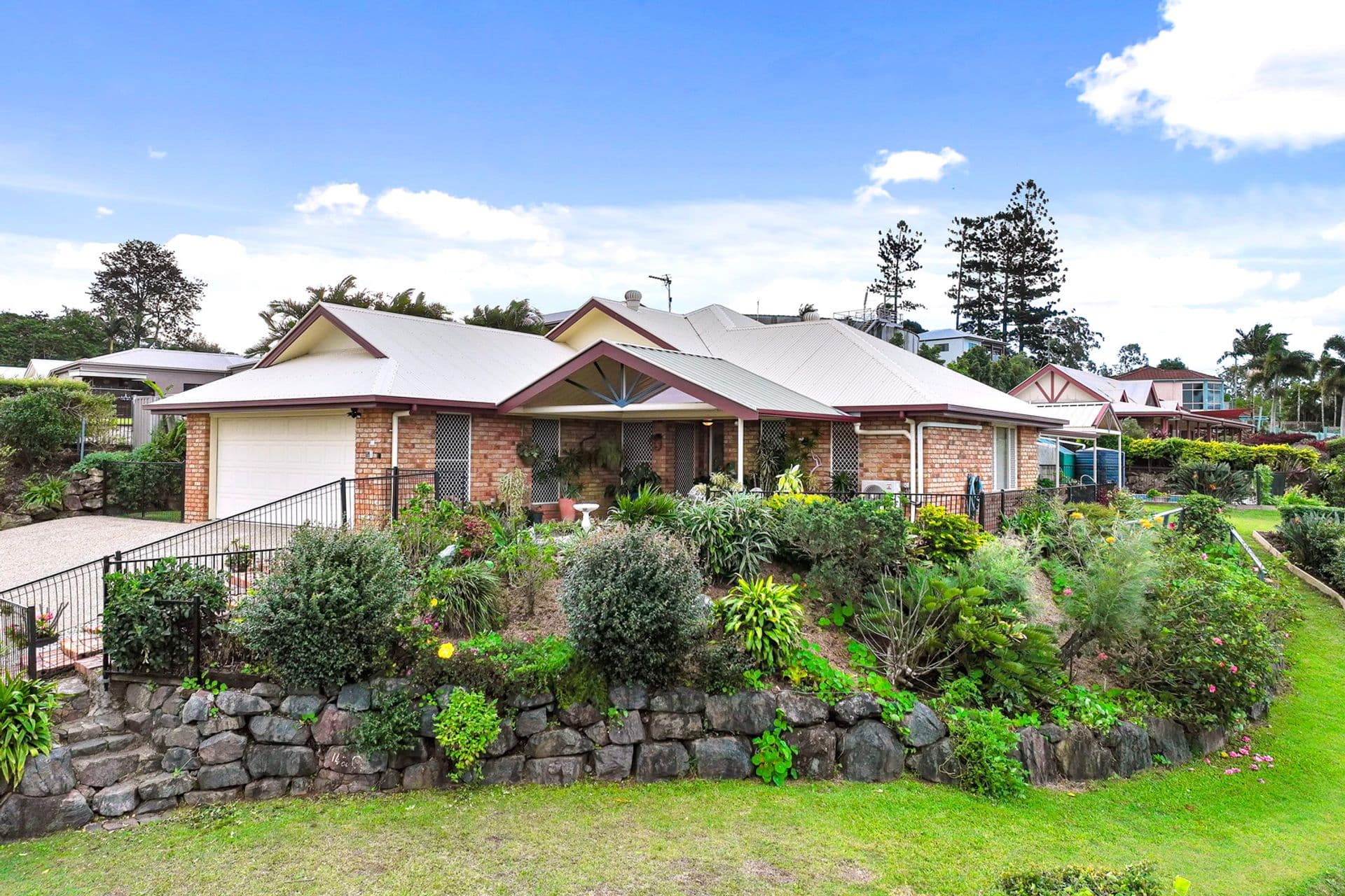 18 Albatross Avenue, Nambour, QLD, 4560, Nambour - Thumbnail 2
