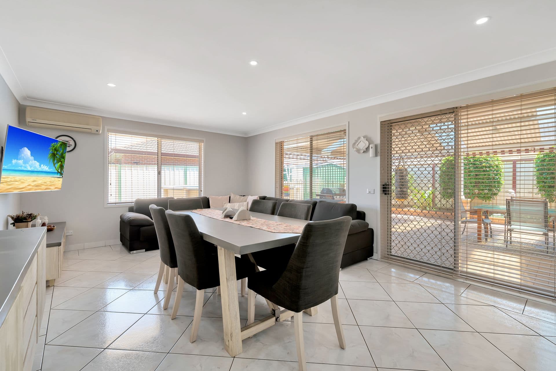 6  Mullumbimby Avenue, Hoxton Park, NSW, 2171, Hoxton Park - Thumbnail 4