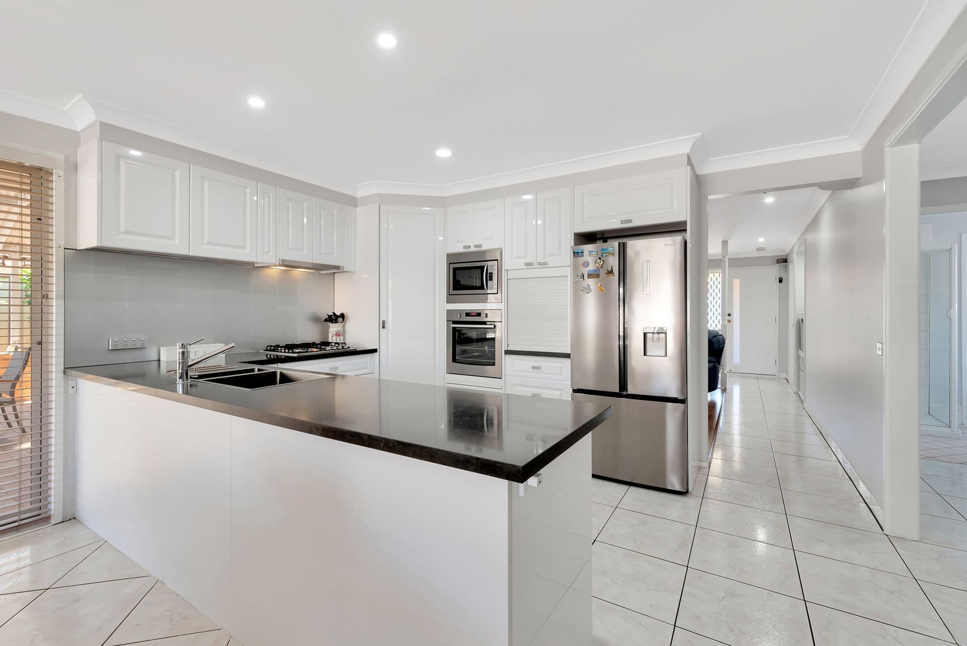 6  Mullumbimby Avenue, Hoxton Park, NSW, 2171, Hoxton Park - Thumbnail 5