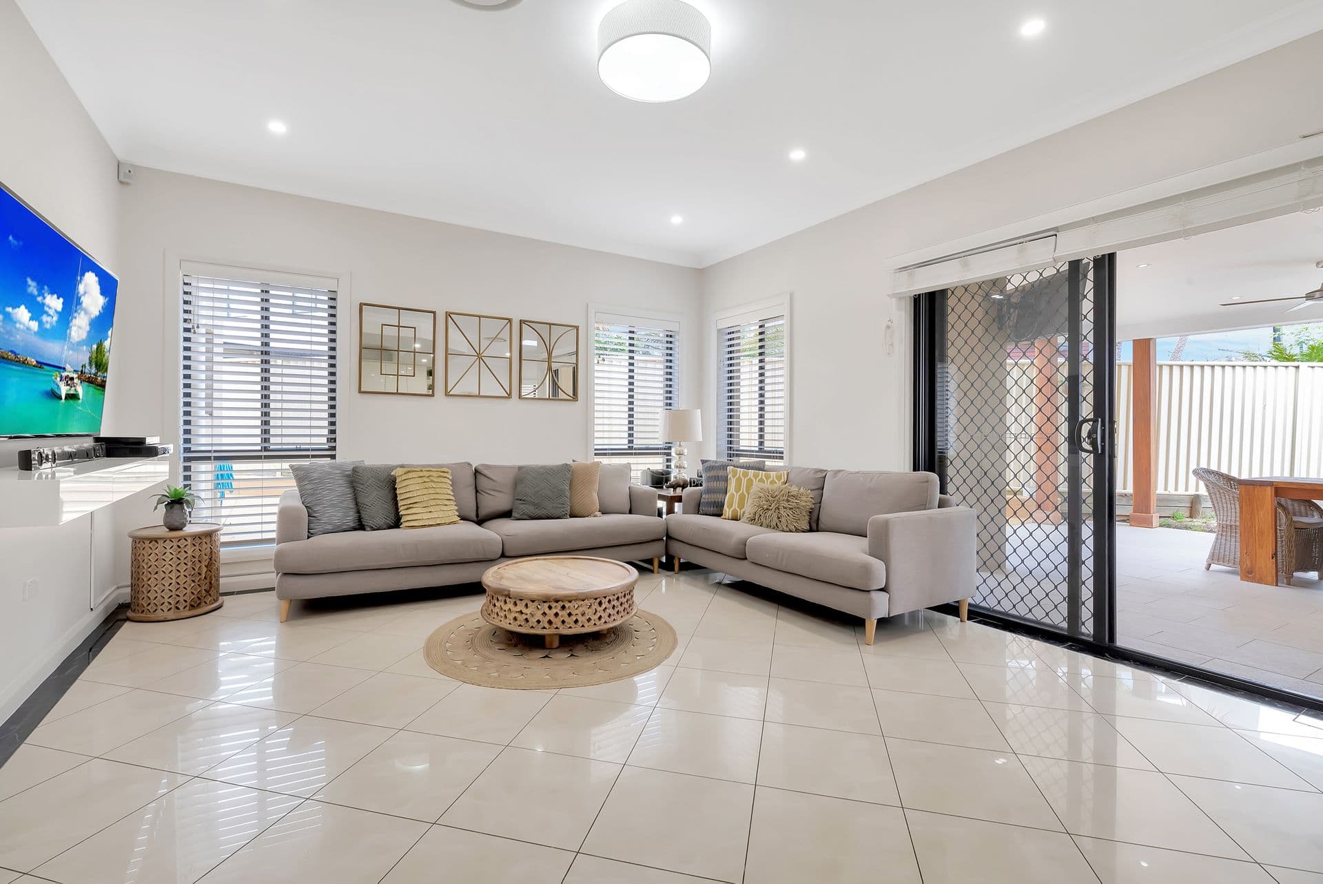 4 Garling Avenue, West Hoxton, NSW, 2171, West Hoxton - Thumbnail 3