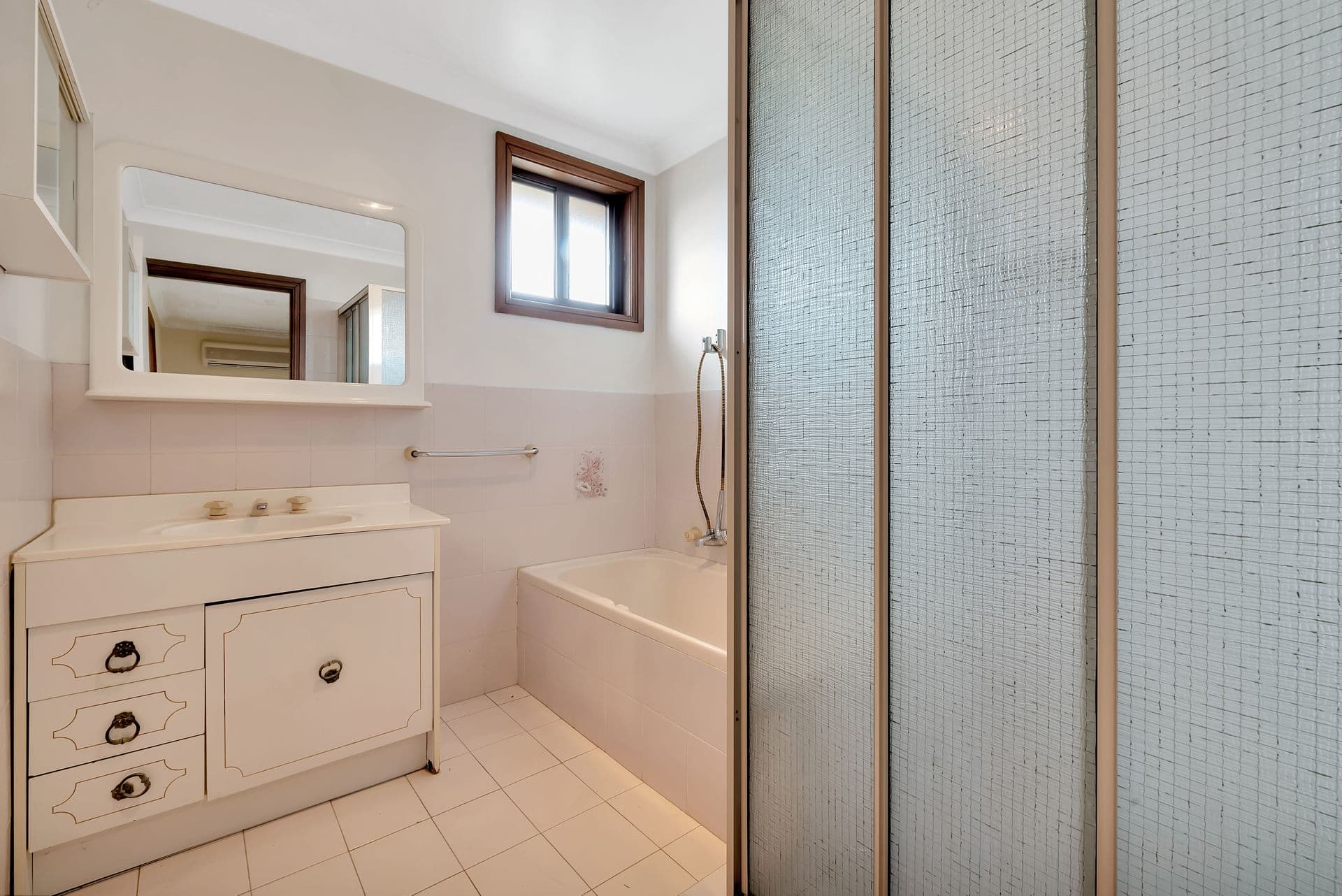 3 Strickland Place, Edensor Park, NSW, 2176, Edensor Park - Thumbnail 8