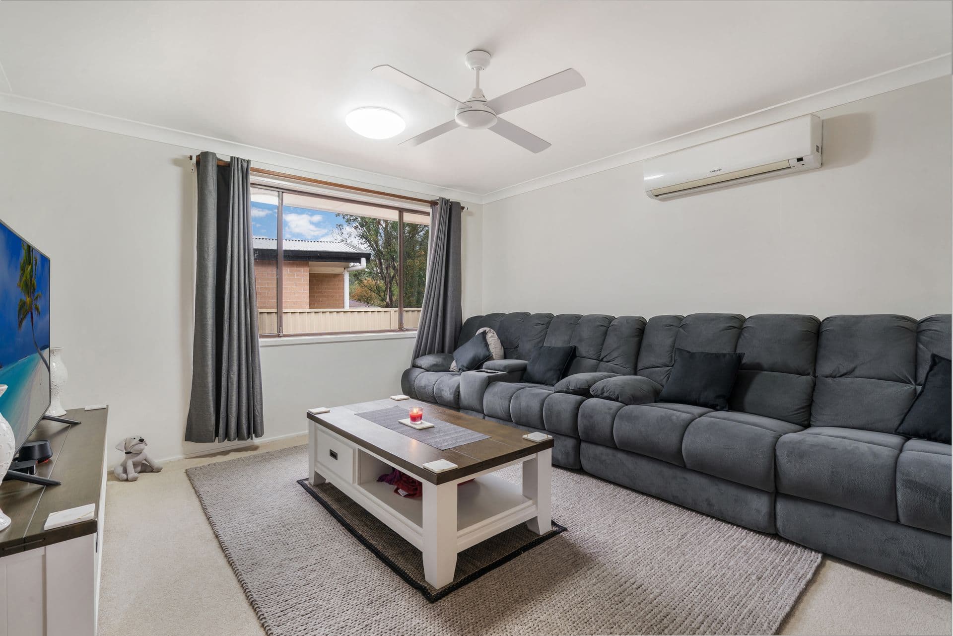 65 And 65a Hamlet Crescent, Rosemeadow, NSW, 2560, Rosemeadow - Thumbnail 2