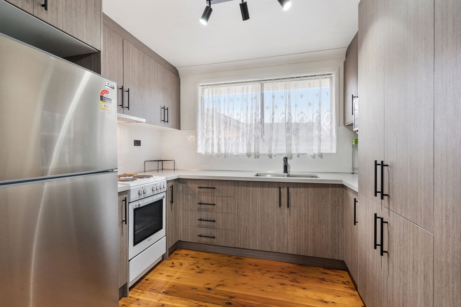 65 And 65a Hamlet Crescent, Rosemeadow, NSW, 2560, Rosemeadow - Thumbnail 3